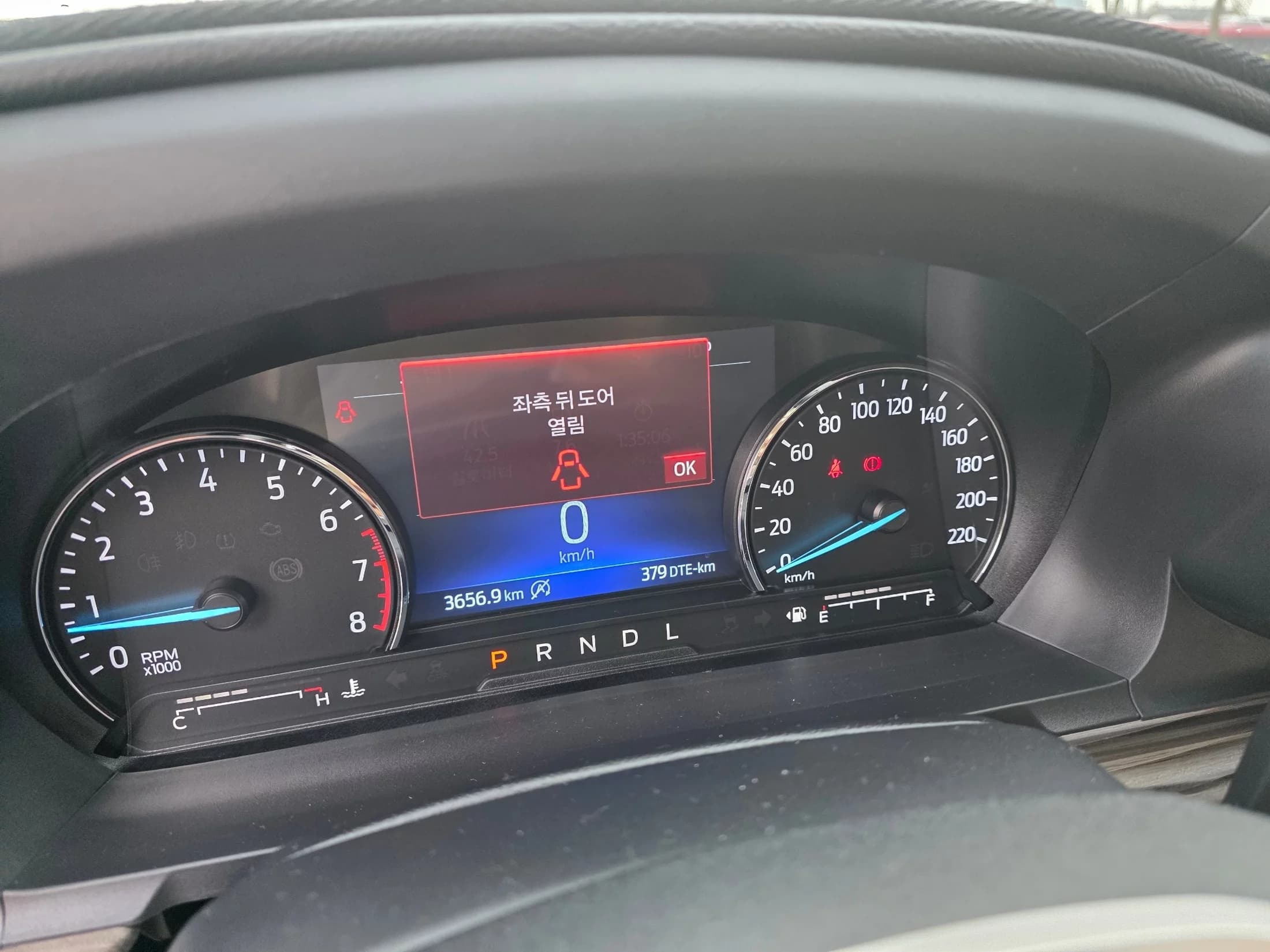 Ford EXPLORER 2.3 LimIted 4WD, 2023 г. 3674 км. — фото 11