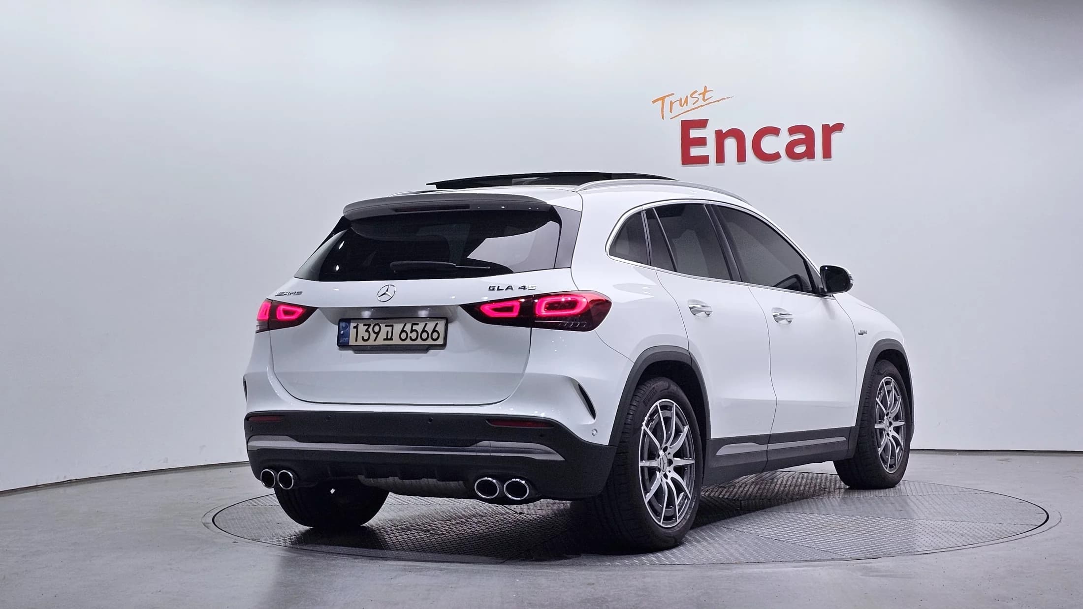 Mercedes-Benz GLA-Class GLA45 AMG 4MATIC+, 2021 г. 70880 км. — фото 2