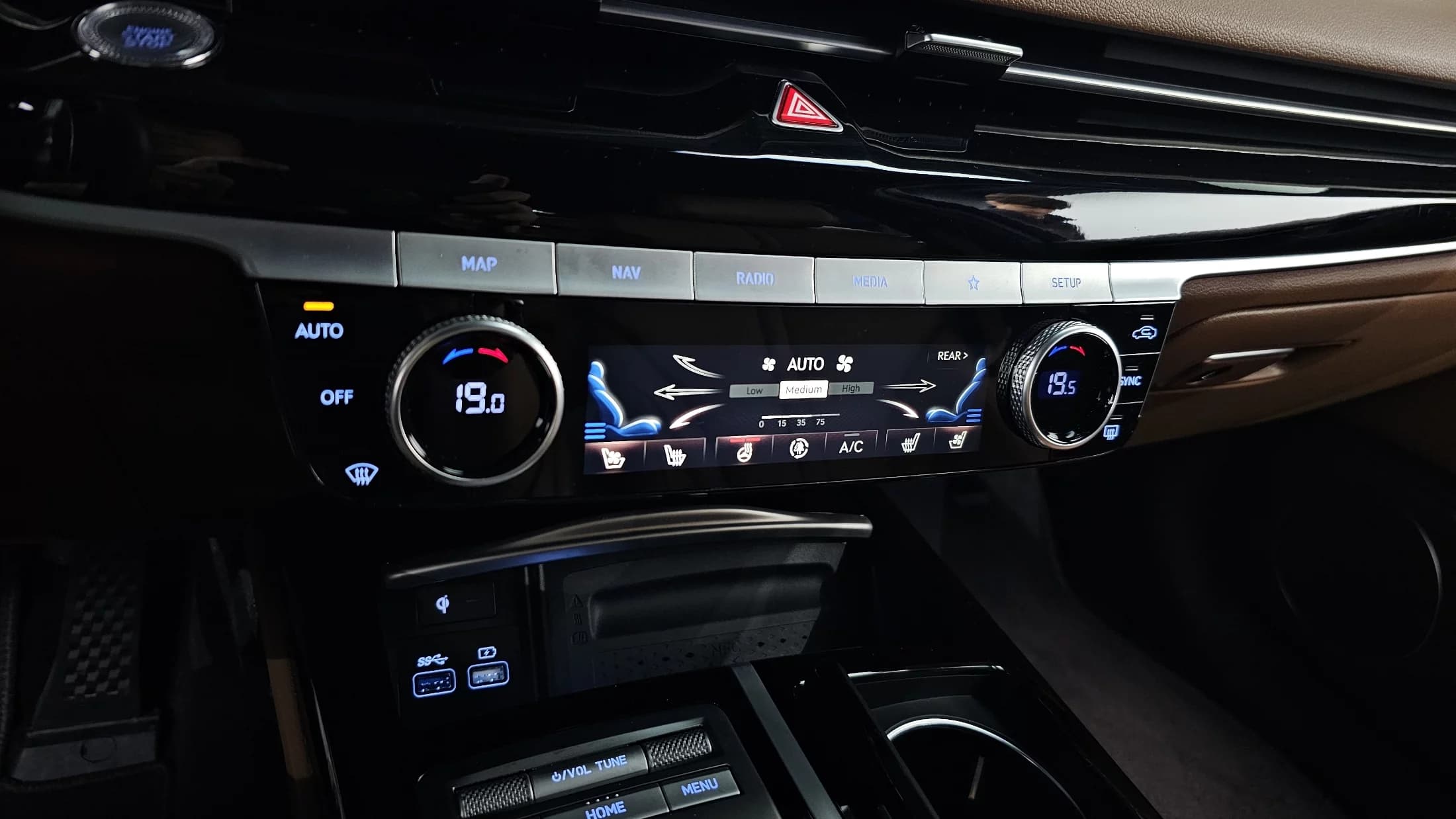 Genesis G80 Gasoline 2.5 Turbo AWD, 2023 г. 17826 км. — фото 14