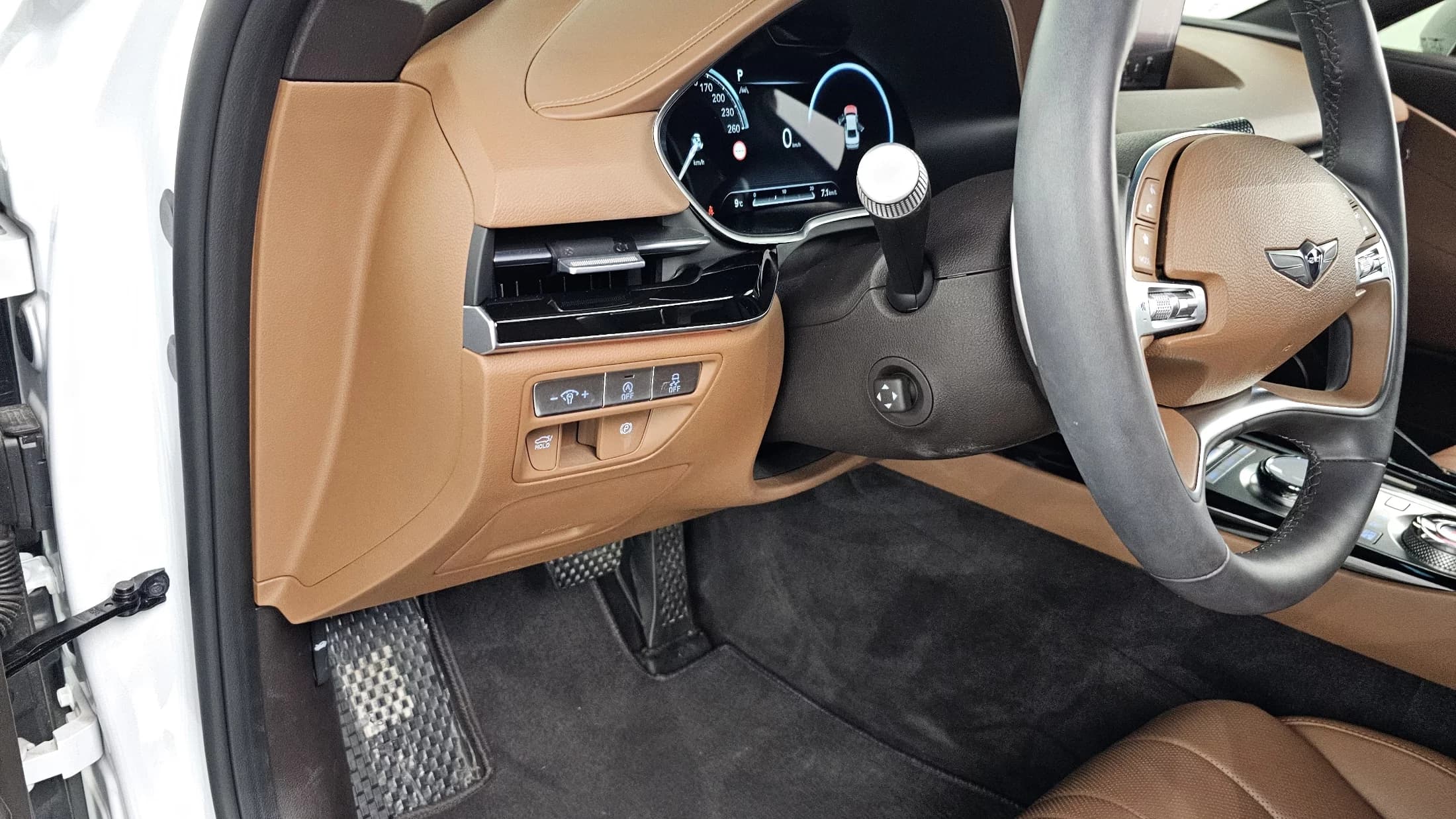 Genesis G80 Gasoline 2.5 Turbo AWD, 2023 г. 17826 км. — фото 15