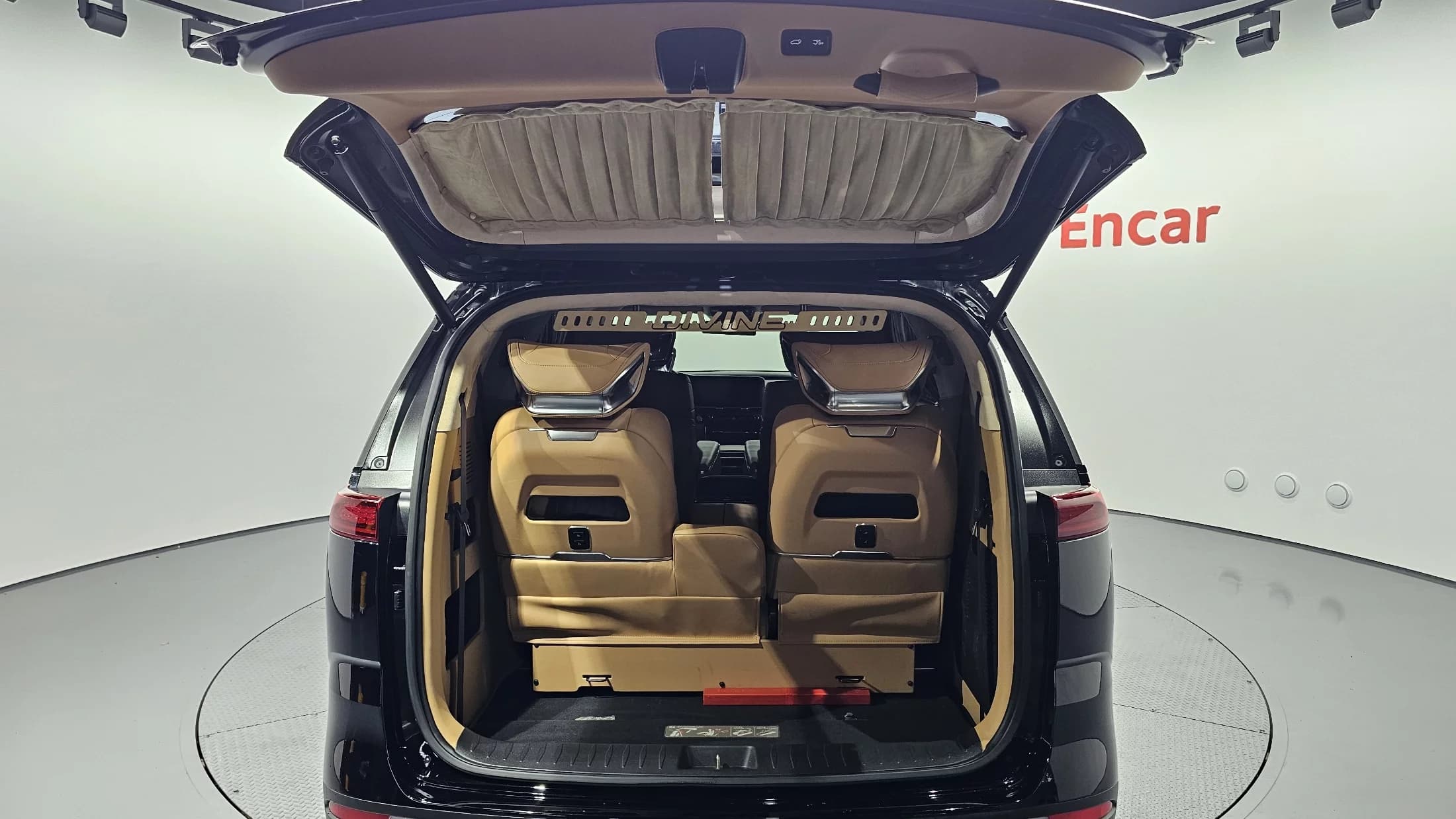 Kia Carnival Gasoline 9-seater Limousine(Special vehicle), 2022 г. 63934 км. — фото 20