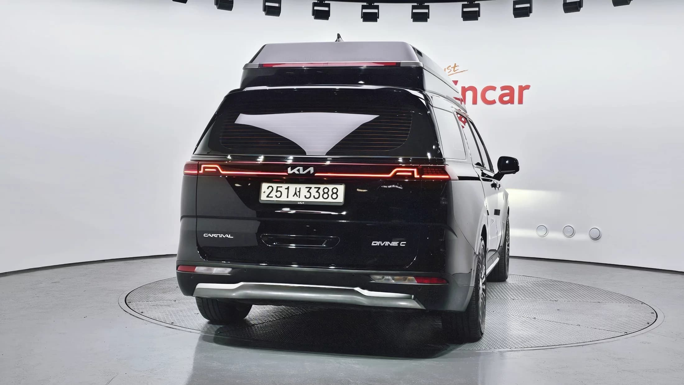 Kia Carnival Gasoline 9-seater Limousine(Special vehicle), 2022 г. 63934 км. — фото 4