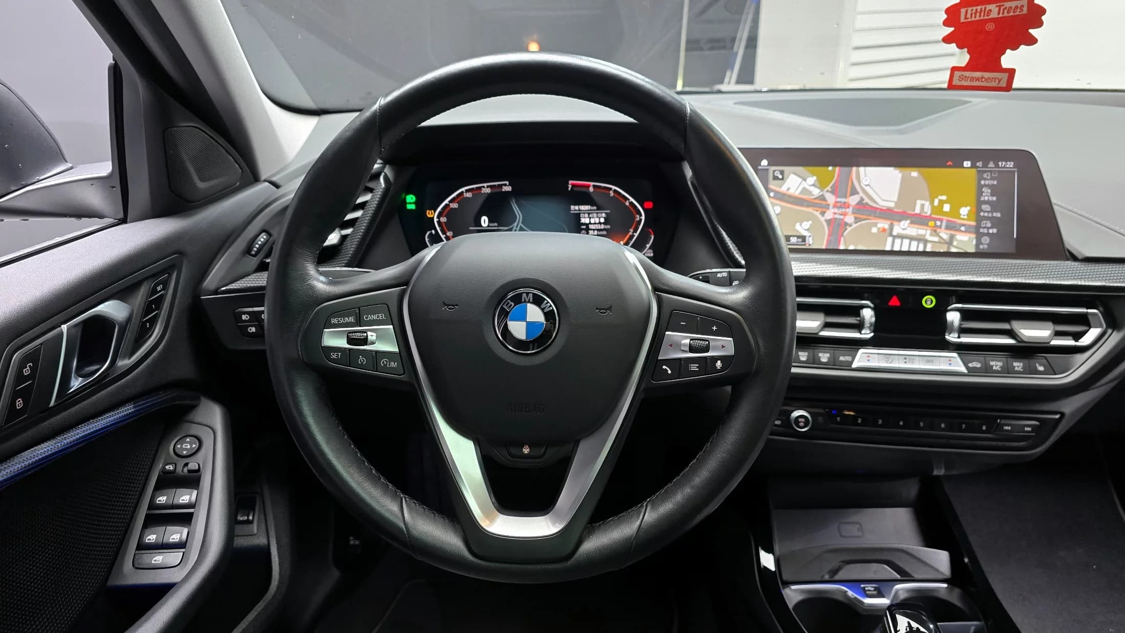 BMW 1-Series 120i Sports, 2024 г. 18345 км. — фото 13