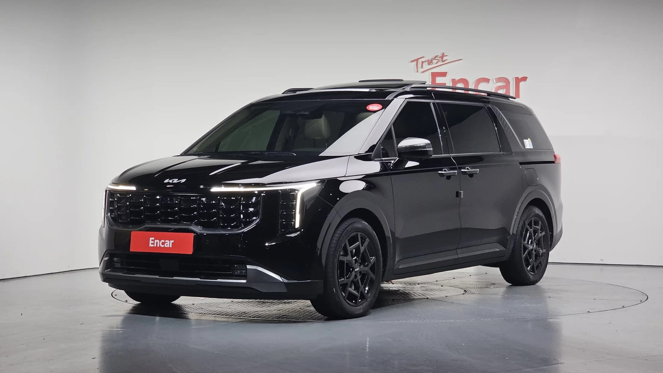 Kia Carnival 9-Seater Gravity, 2024 г. 96653 км. — фото 1