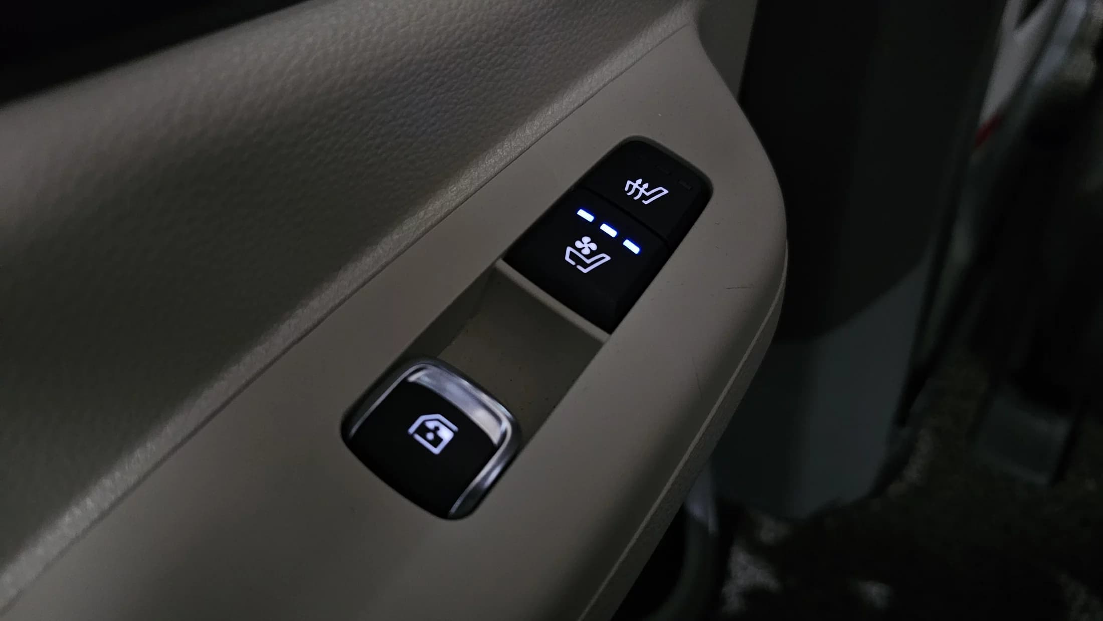 Kia Carnival 9-Seater Gravity, 2024 г. 96653 км. — фото 18
