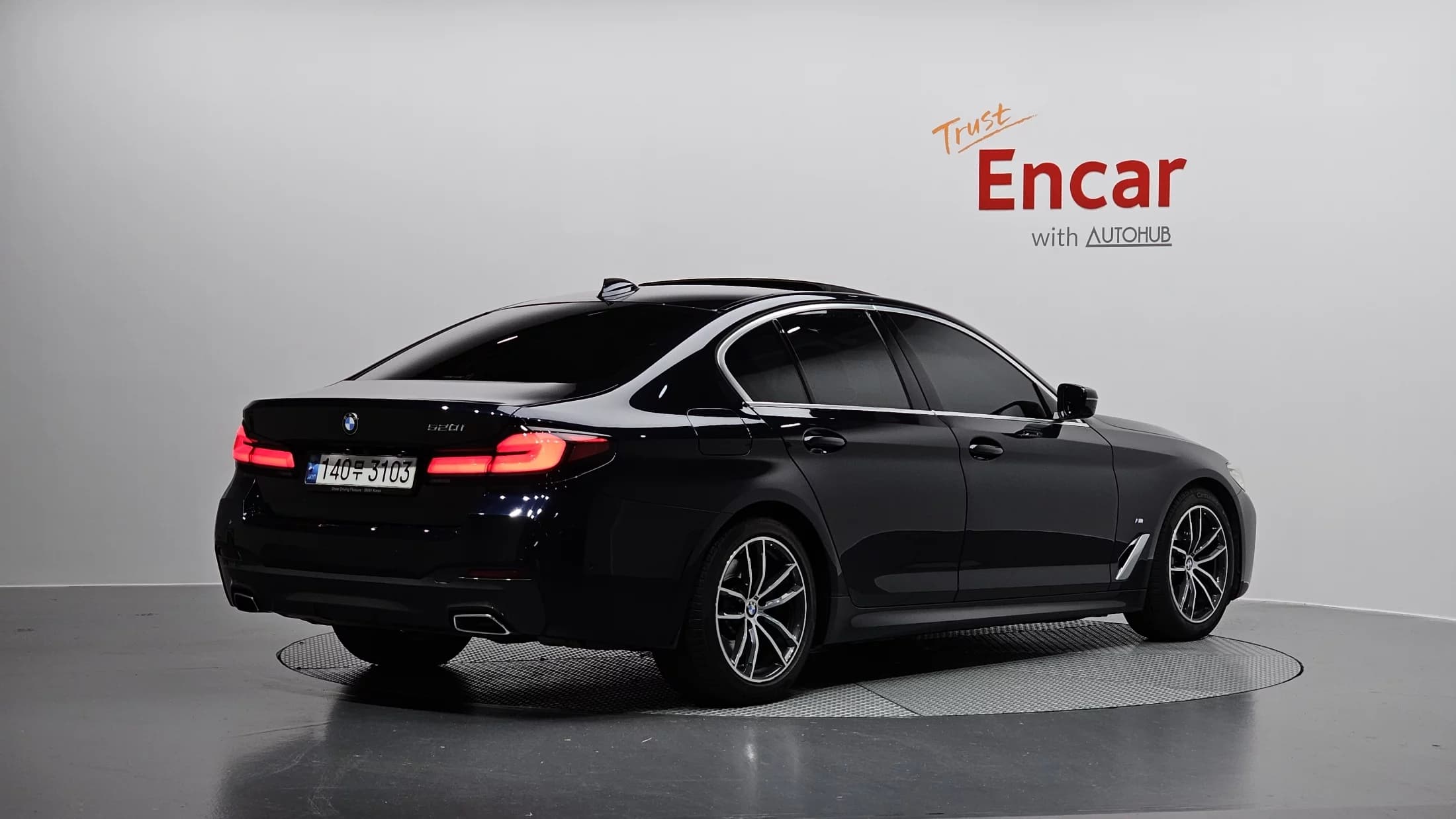 BMW 5-Series 520i M Sport, 2021 г. 48889 км. — фото 2