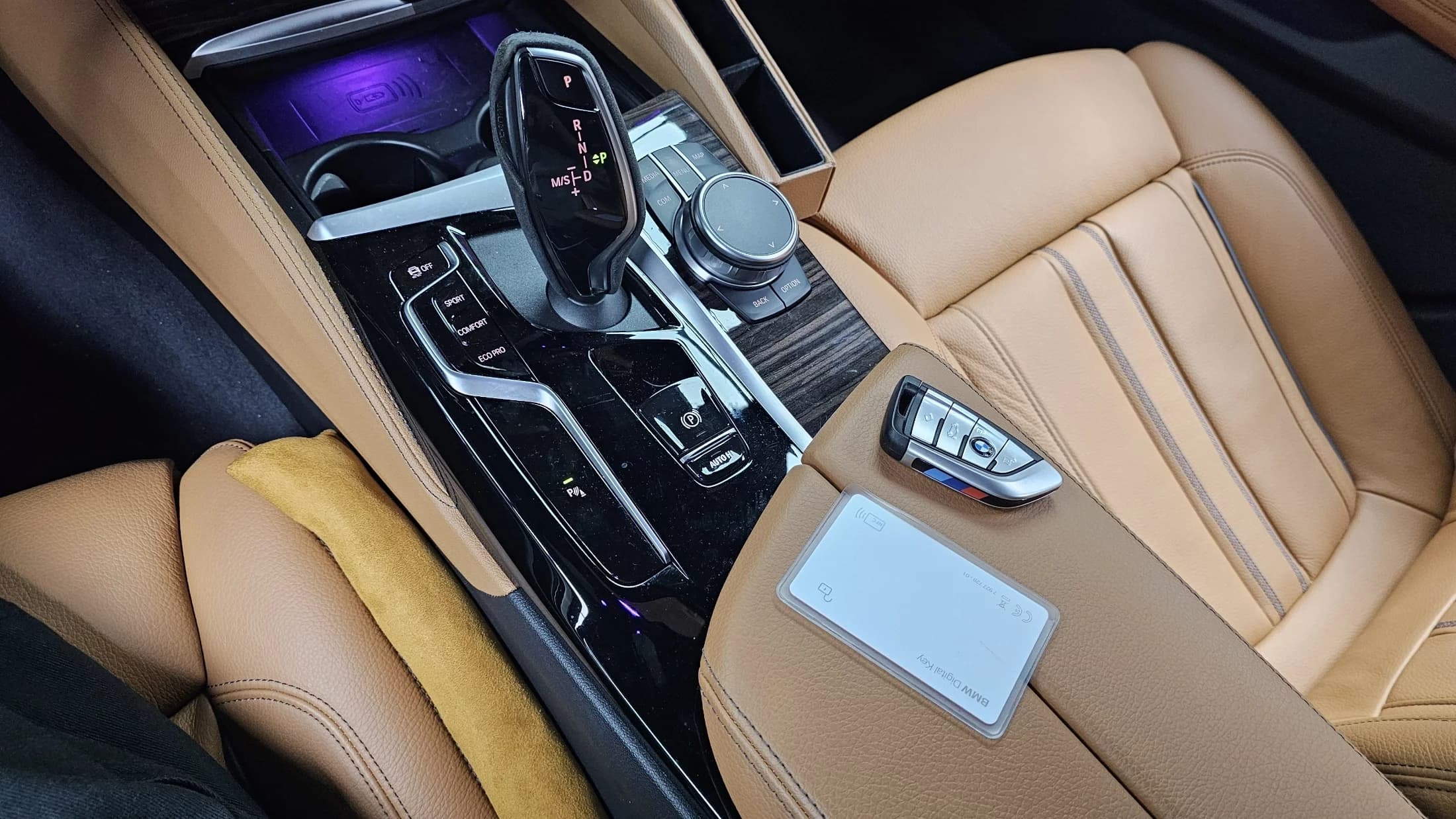 BMW 5-Series 520i M Sport, 2021 г. 48889 км. — фото 9