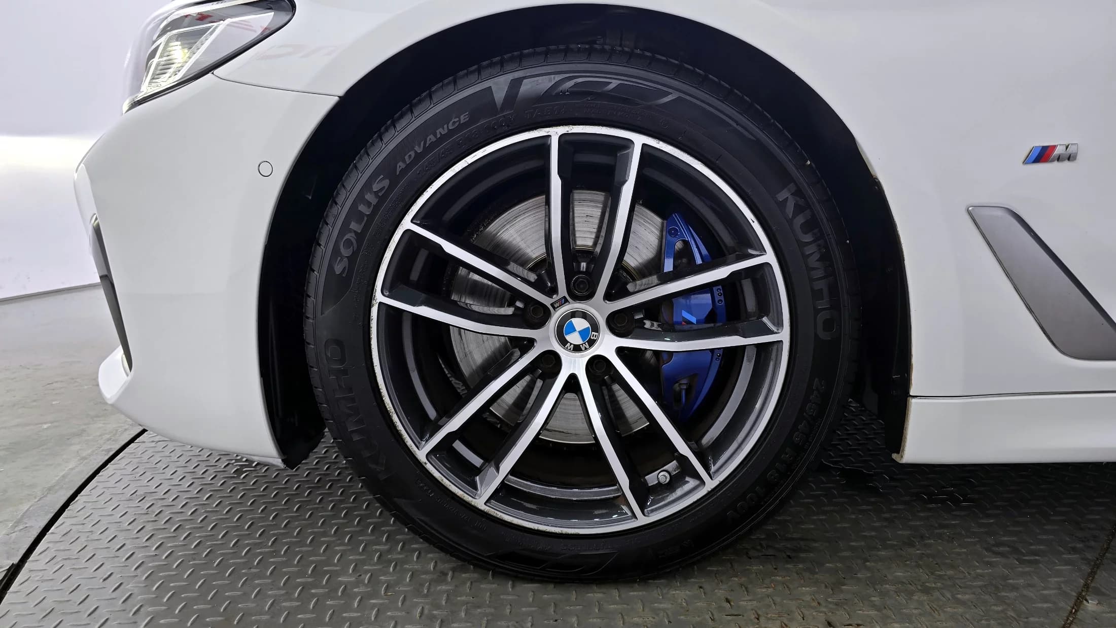 BMW 5-Series 520i M Sport, 2021 г. 40135 км. — фото 5