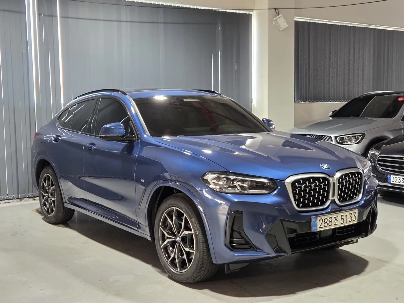 BMW X4 xDrive20i M Sport, 2022 г. 30921 км. — фото 3