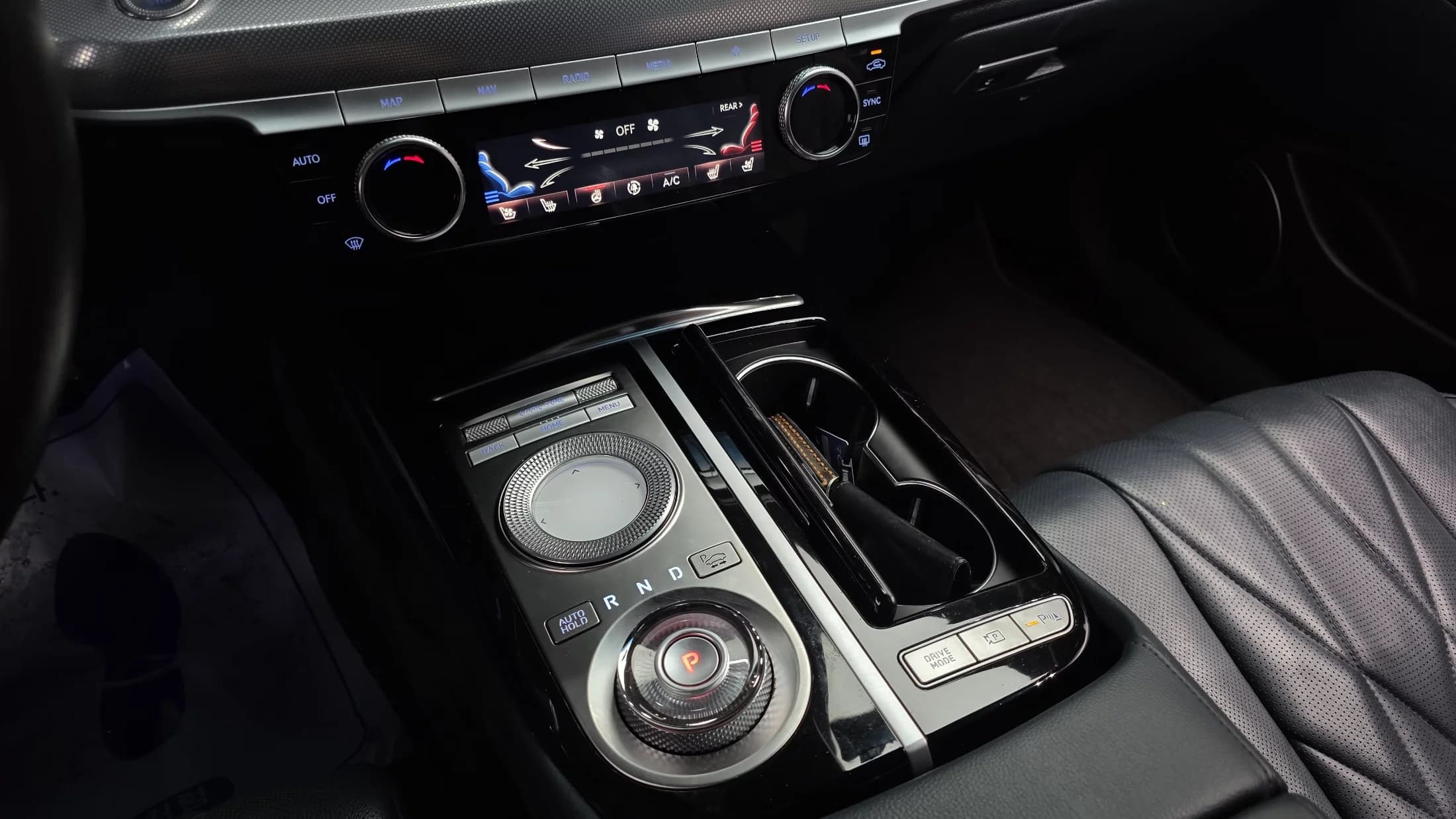 Genesis G80 Gasoline 2.5 Turbo 2WD, 2021 г. 98107 км. — фото 9