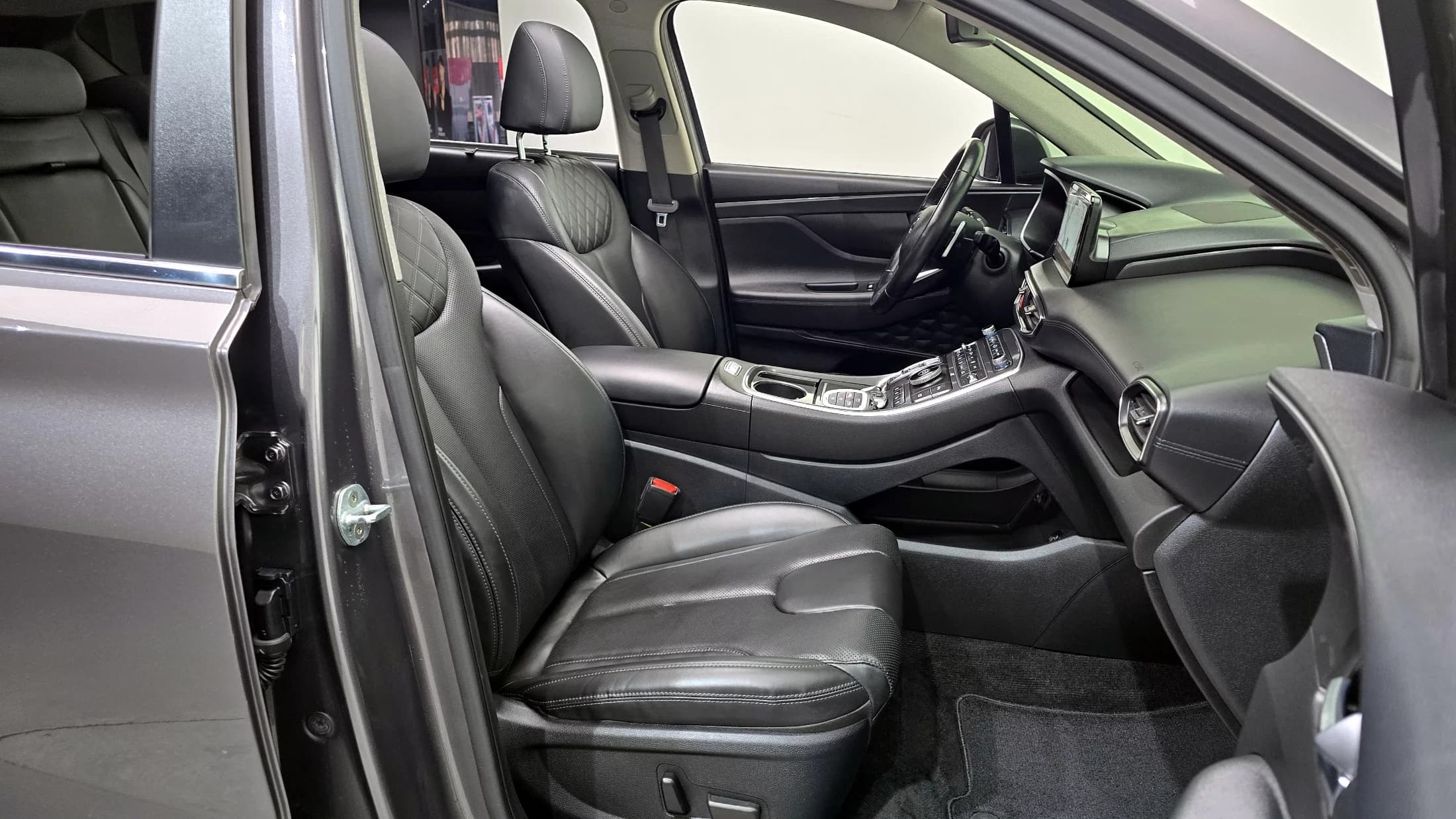 Hyundai Santa Fe HEV 1.6 2WD Prestige, гибрид, 2021 г. 110797 км. — фото 12