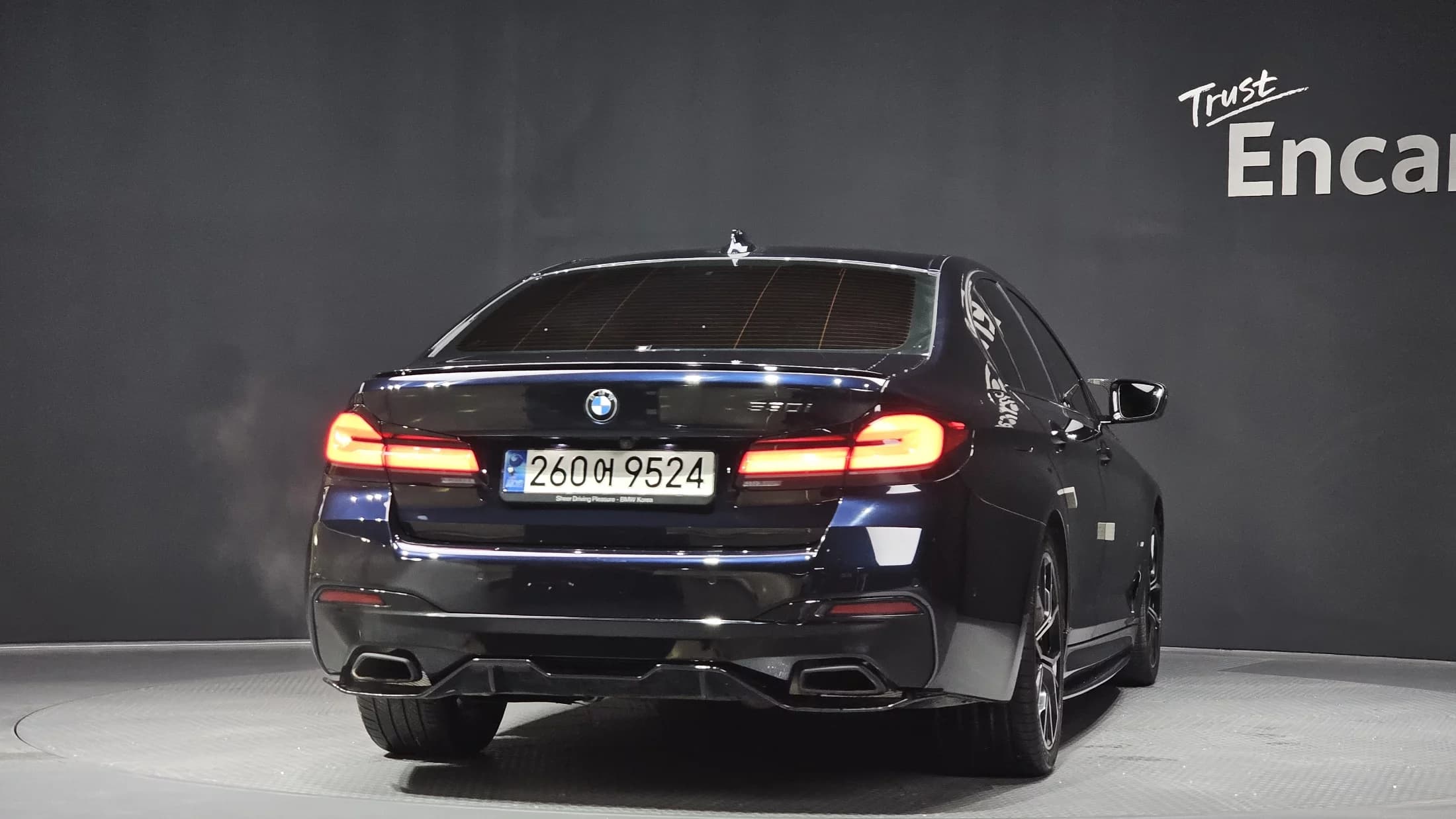 BMW 5-Series 530i M Sport Package, 2021 г. 75977 км. — фото 4