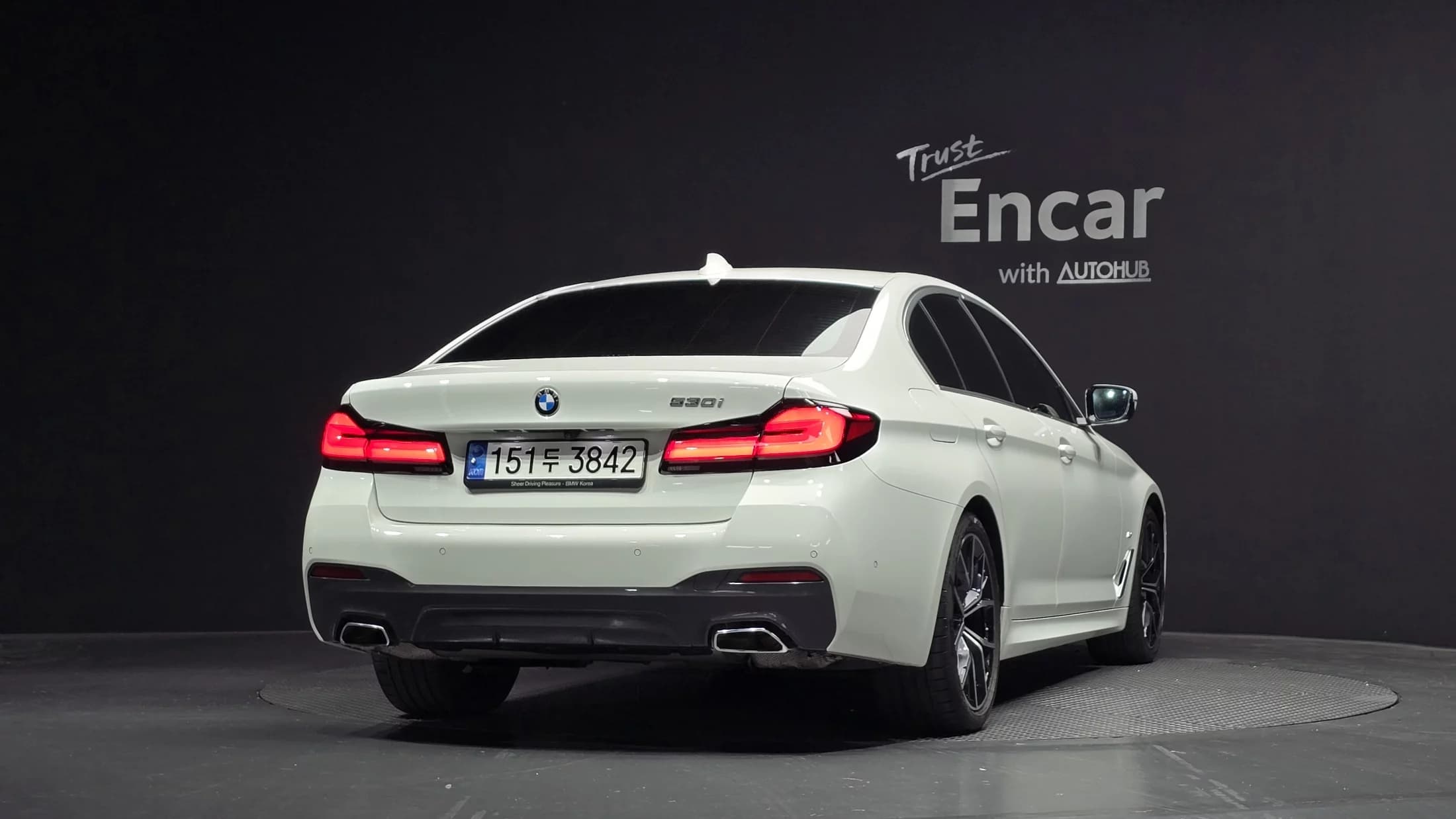BMW 5-Series 530i M Sport Package, 2022 г. 38031 км. — фото 4