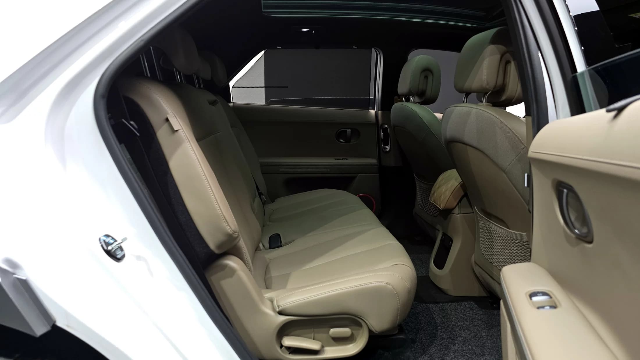 Hyundai Ioniq 5 Long Range Prestige, электромобиль, 2024 г. 23920 км. — фото 12
