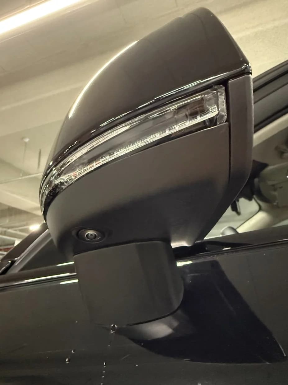 Volvo XC40 B4 Dark Edition, 2024 г. 7077 км. — фото 12