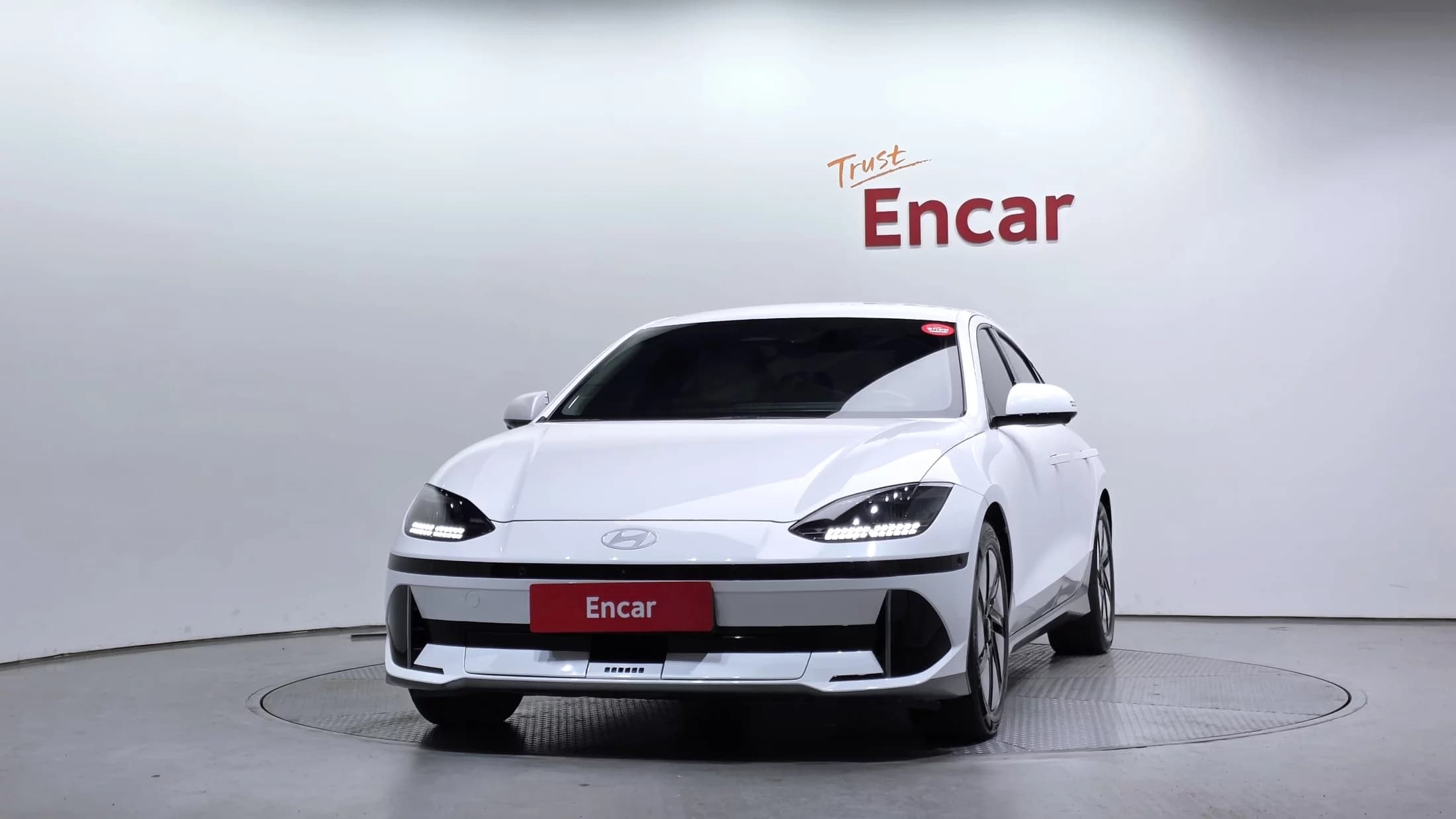 Hyundai Ioniq 6 Long Range AWD Exclusive +, электромобиль, 2023 г. 39071 км. — фото 6