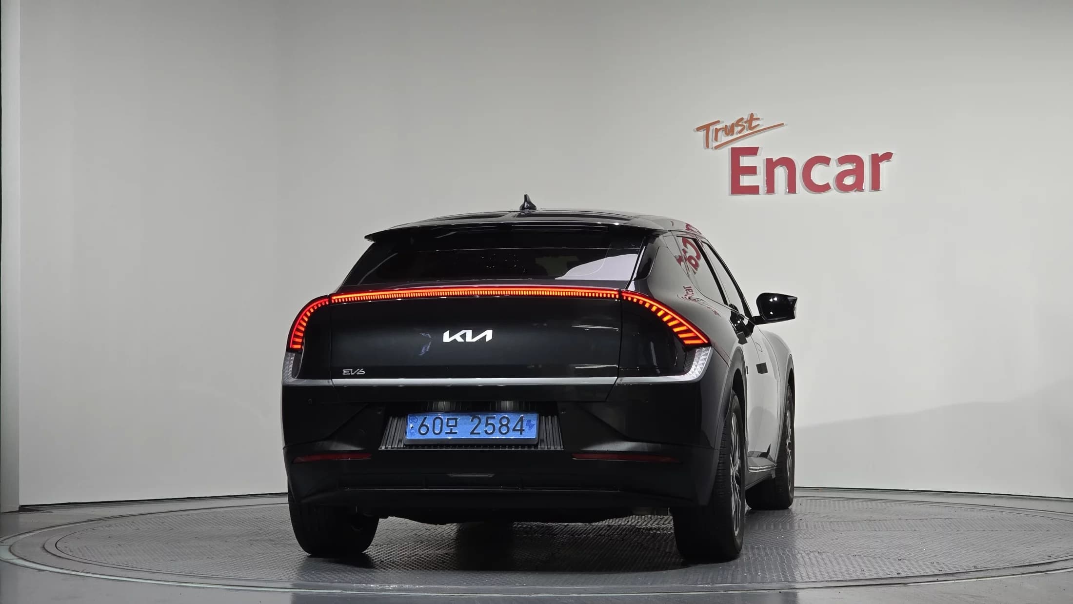 Kia EV6 Long Range 4WD Air, электромобиль, 2022 г. 25048 км. — фото 4