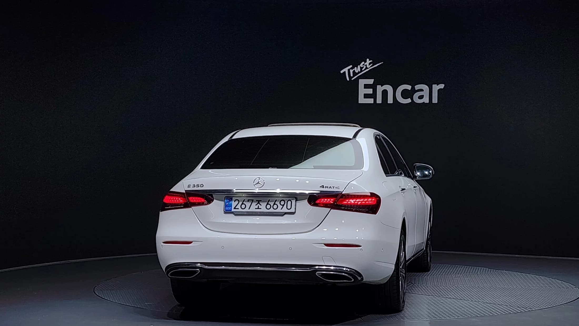 Mercedes-Benz E-Class E350 4MATIC Exclusive, 2022 г. 78455 км. — фото 4