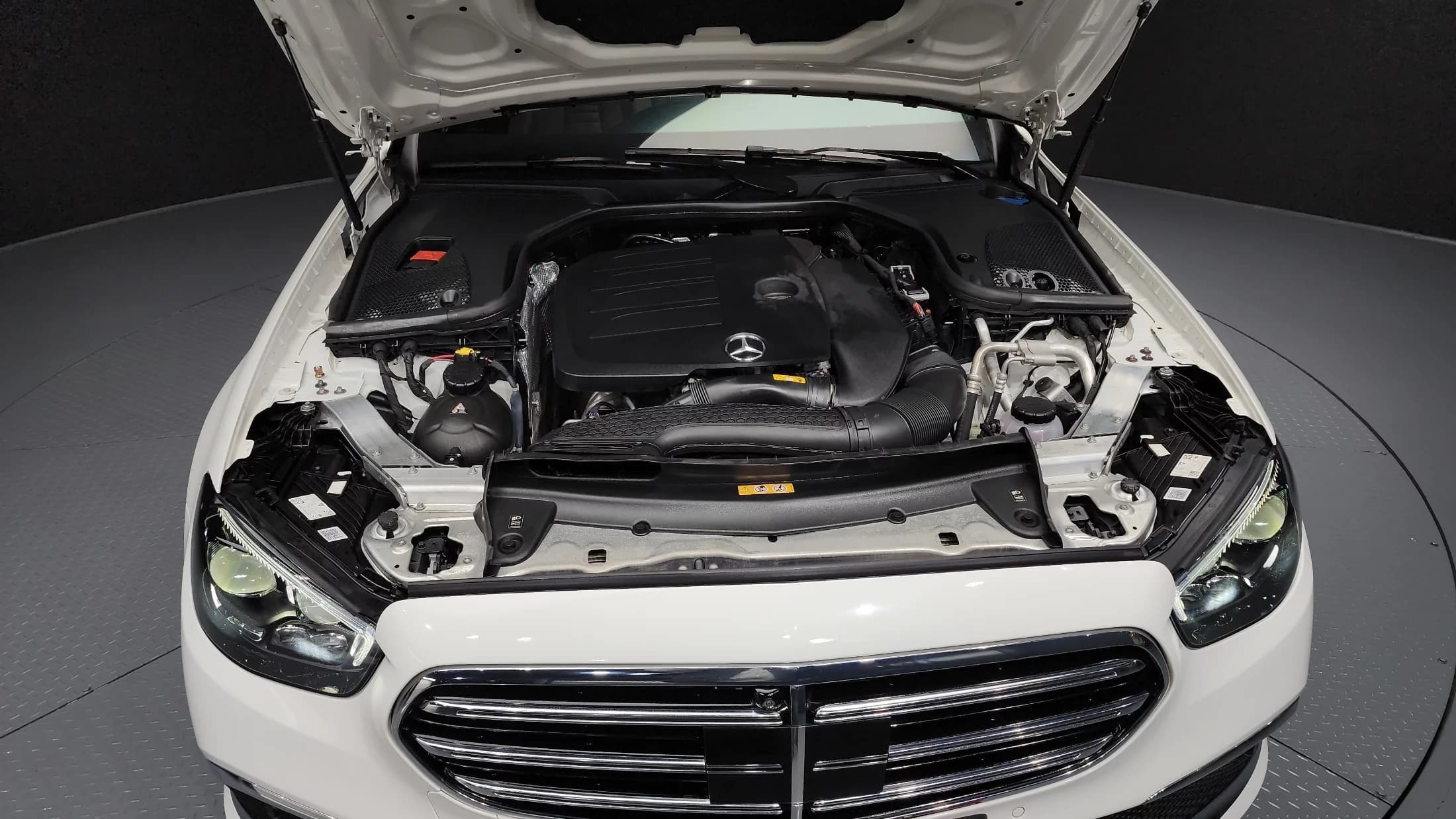 Mercedes-Benz E-Class E350 4MATIC Exclusive, 2022 г. 78455 км. — фото 6