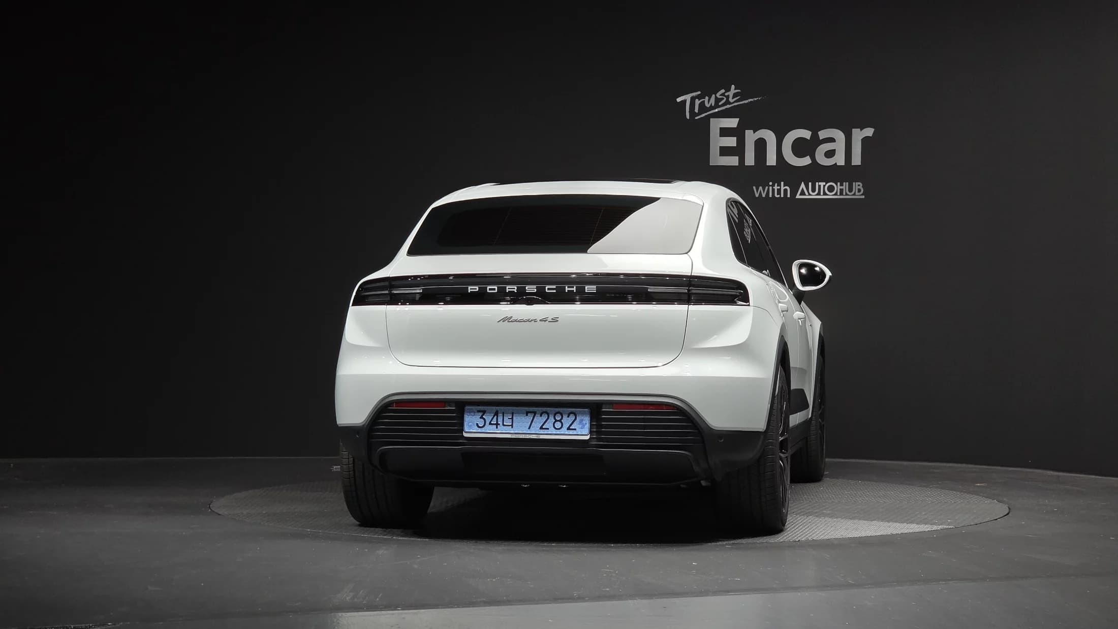 Porsche MACAN Base, электромобиль, 2025 г. 1046 км. — фото 4
