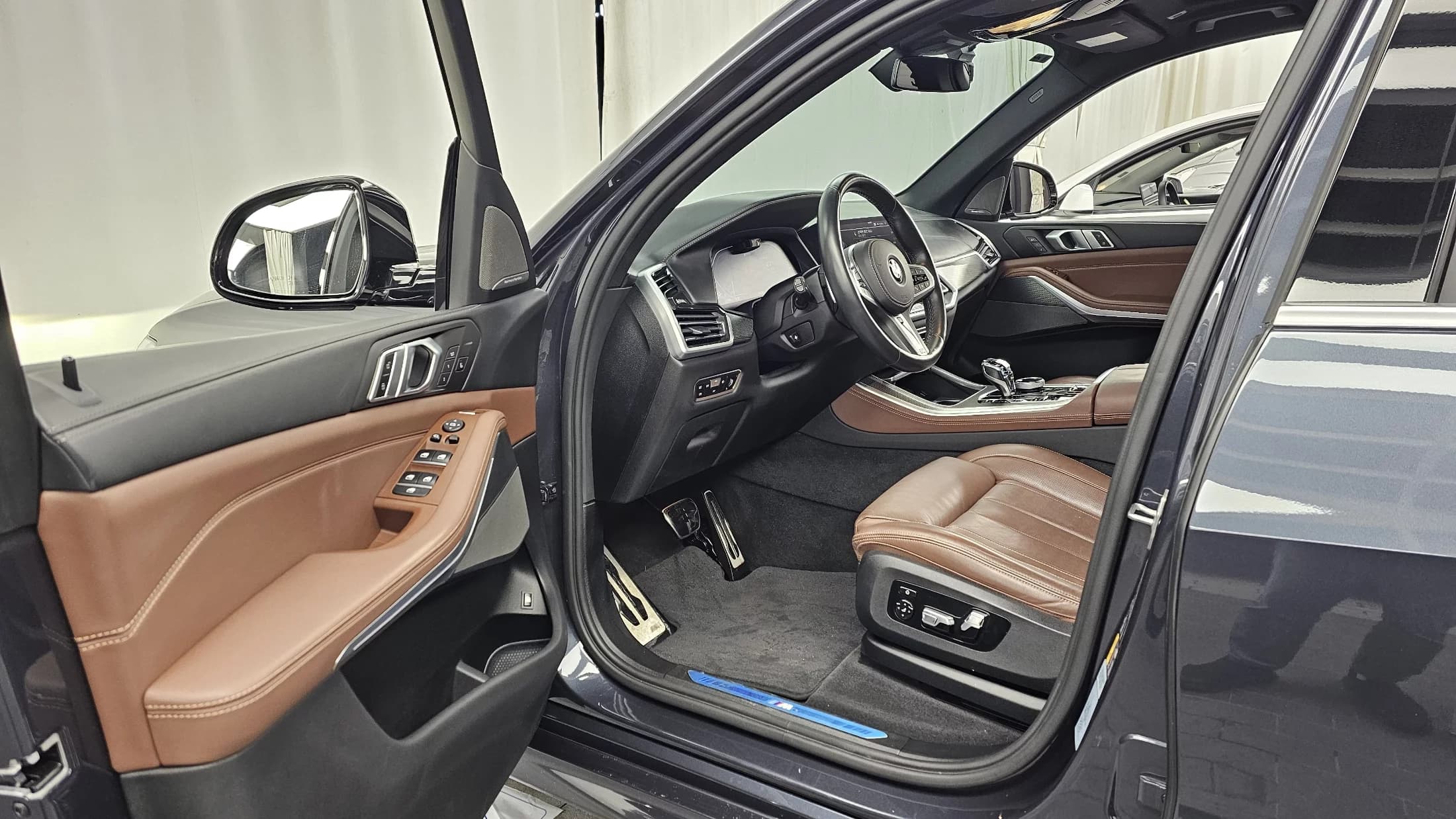 BMW X5 xDrive 45e M Sport, гибрид, 2021 г. 65266 км. — фото 10