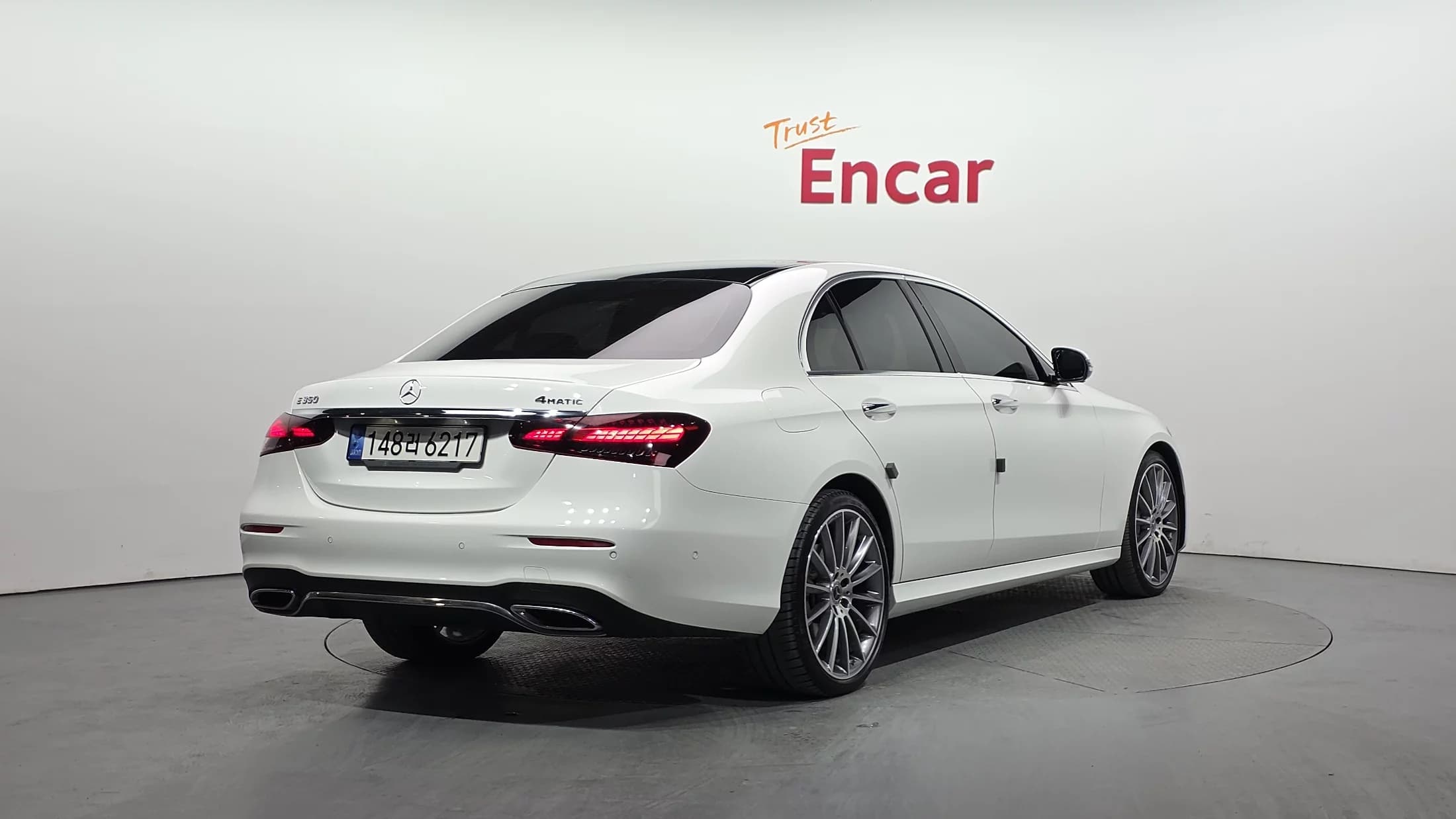 Mercedes-Benz E-Class E350 4MATIC AMG Line, 2022 г. 25993 км. — фото 2