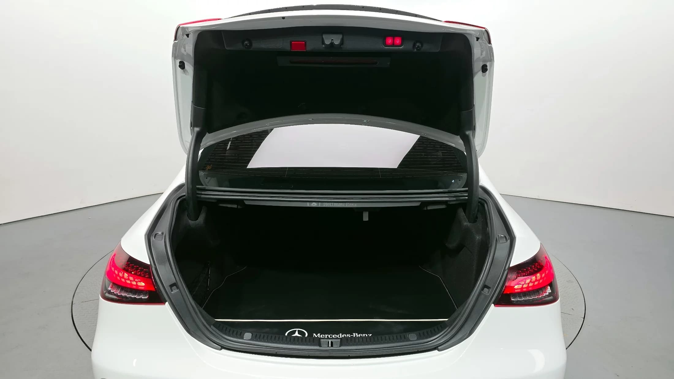 Mercedes-Benz E-Class E350 4MATIC AMG Line, 2022 г. 25993 км. — фото 20