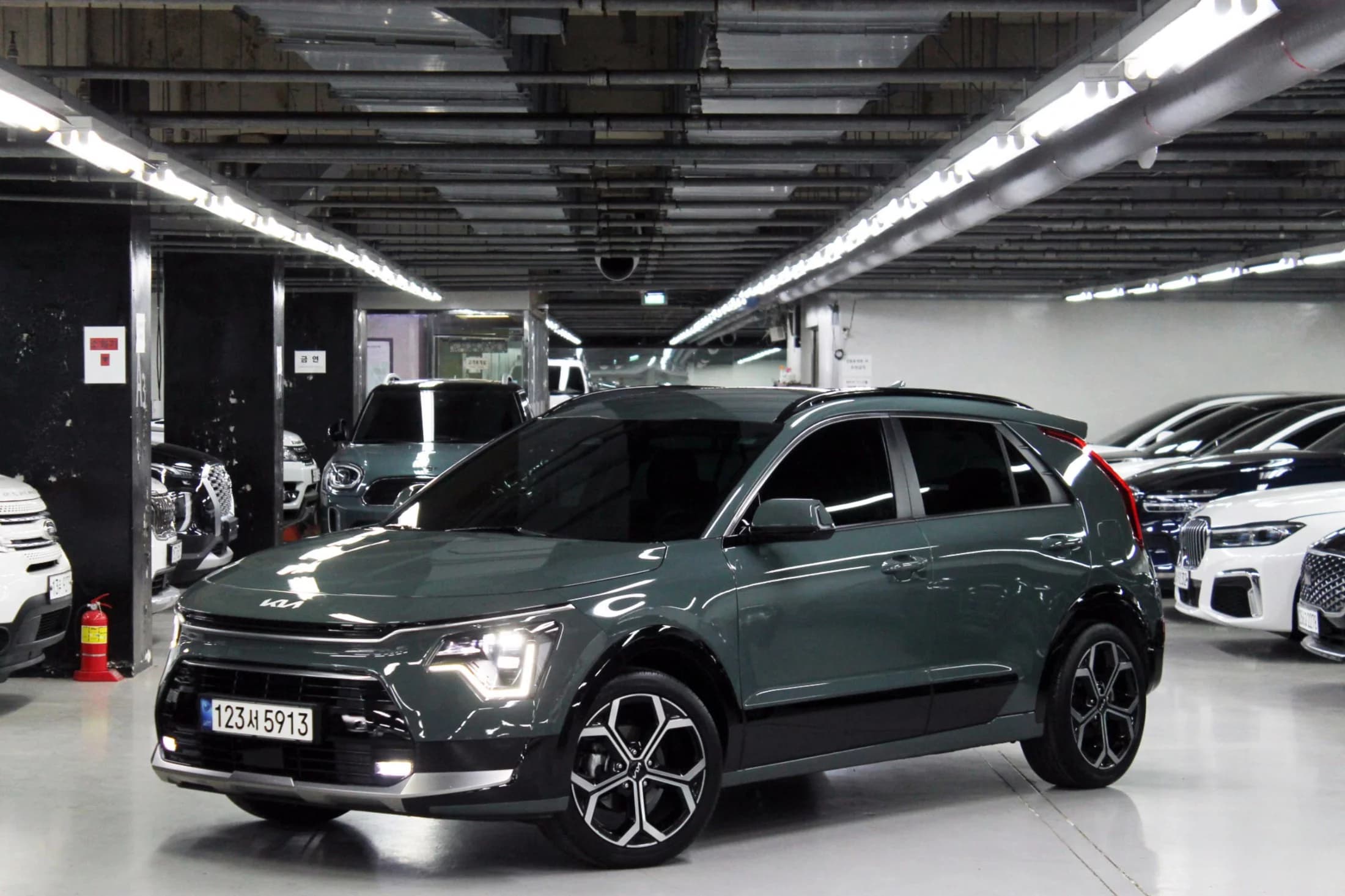Kia Niro Prestige, гибрид, 2022 г. 33974 км. — фото 3