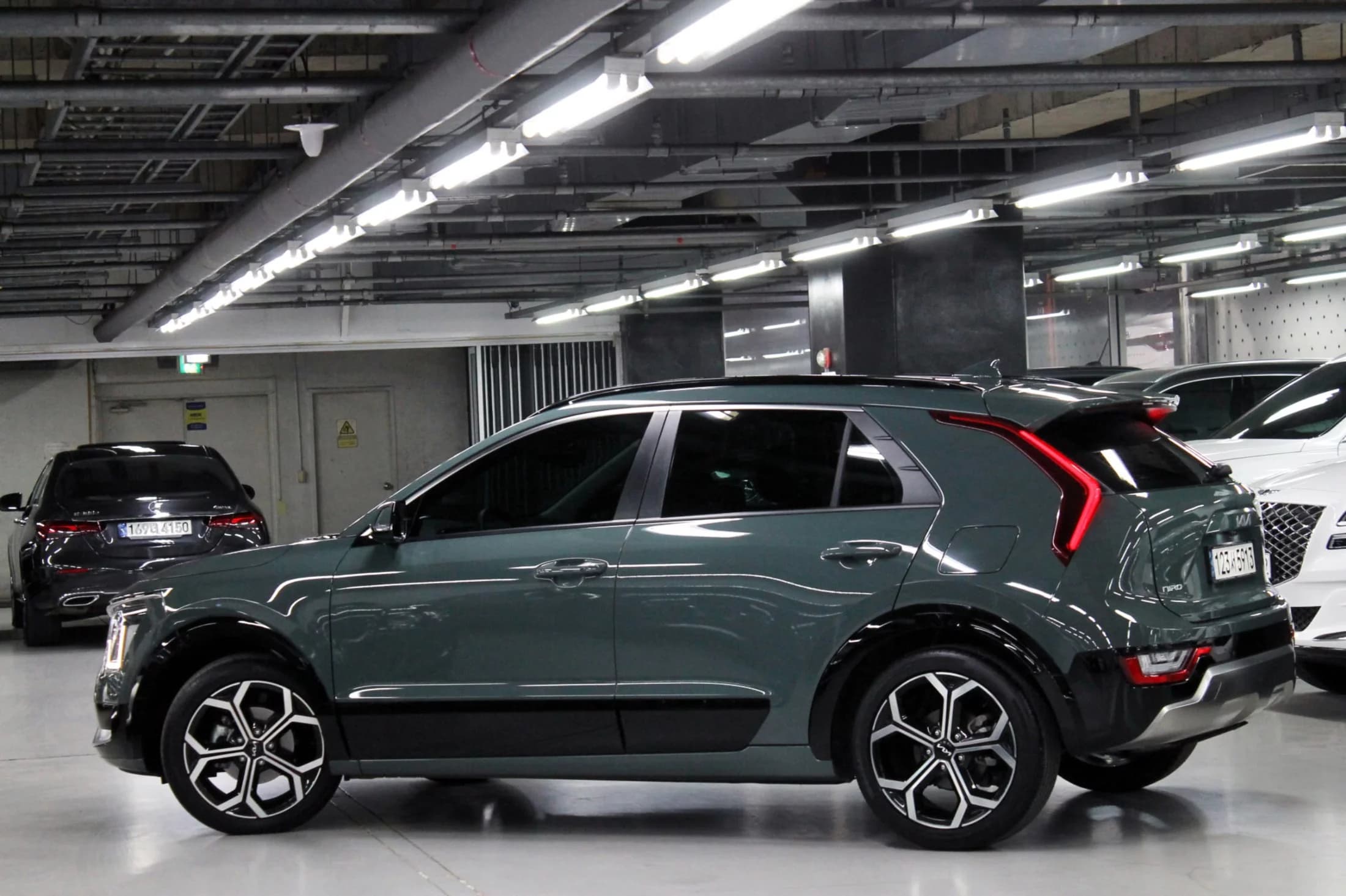 Kia Niro Prestige, гибрид, 2022 г. 33974 км. — фото 4