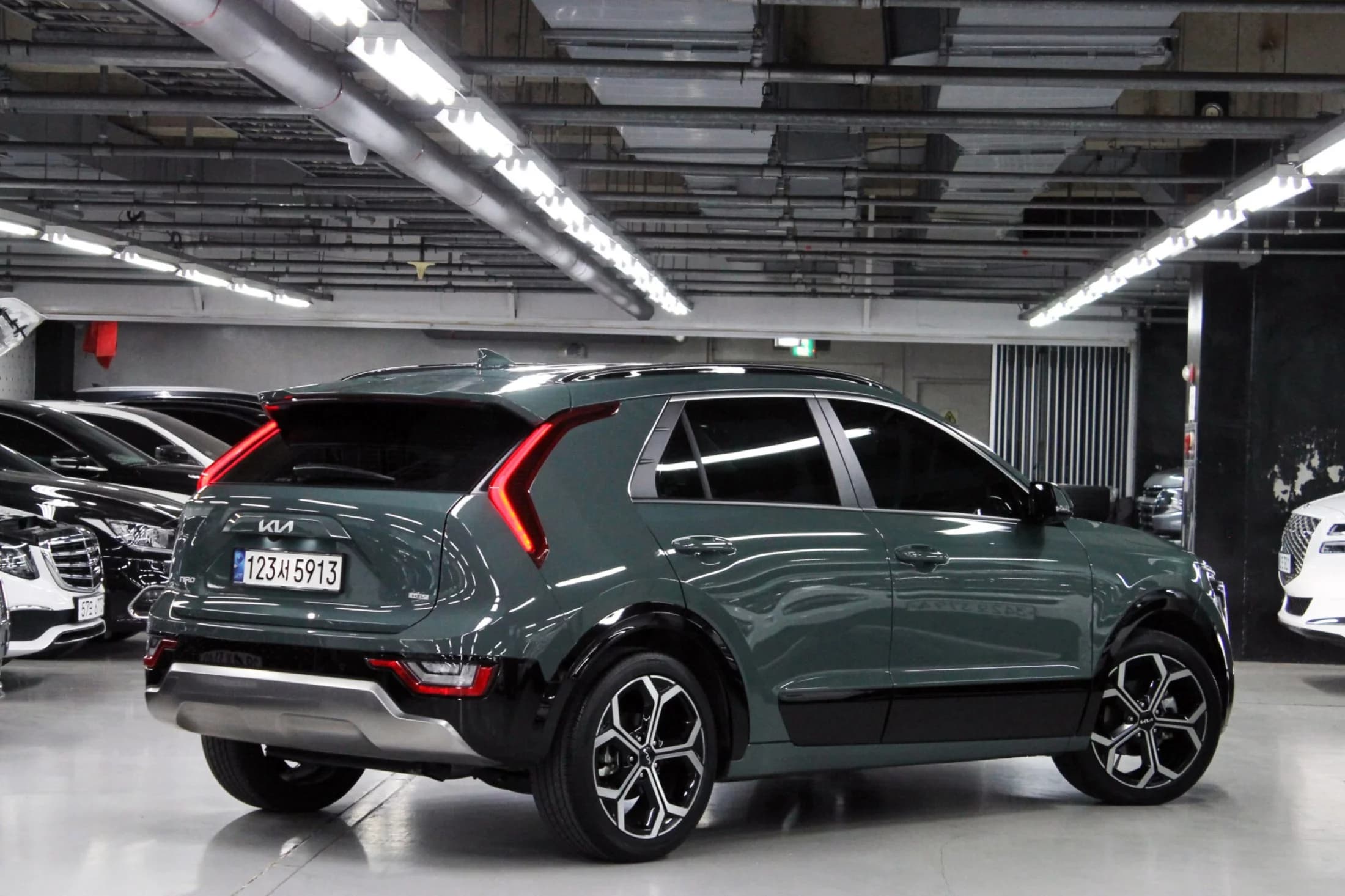 Kia Niro Prestige, гибрид, 2022 г. 33974 км. — фото 6