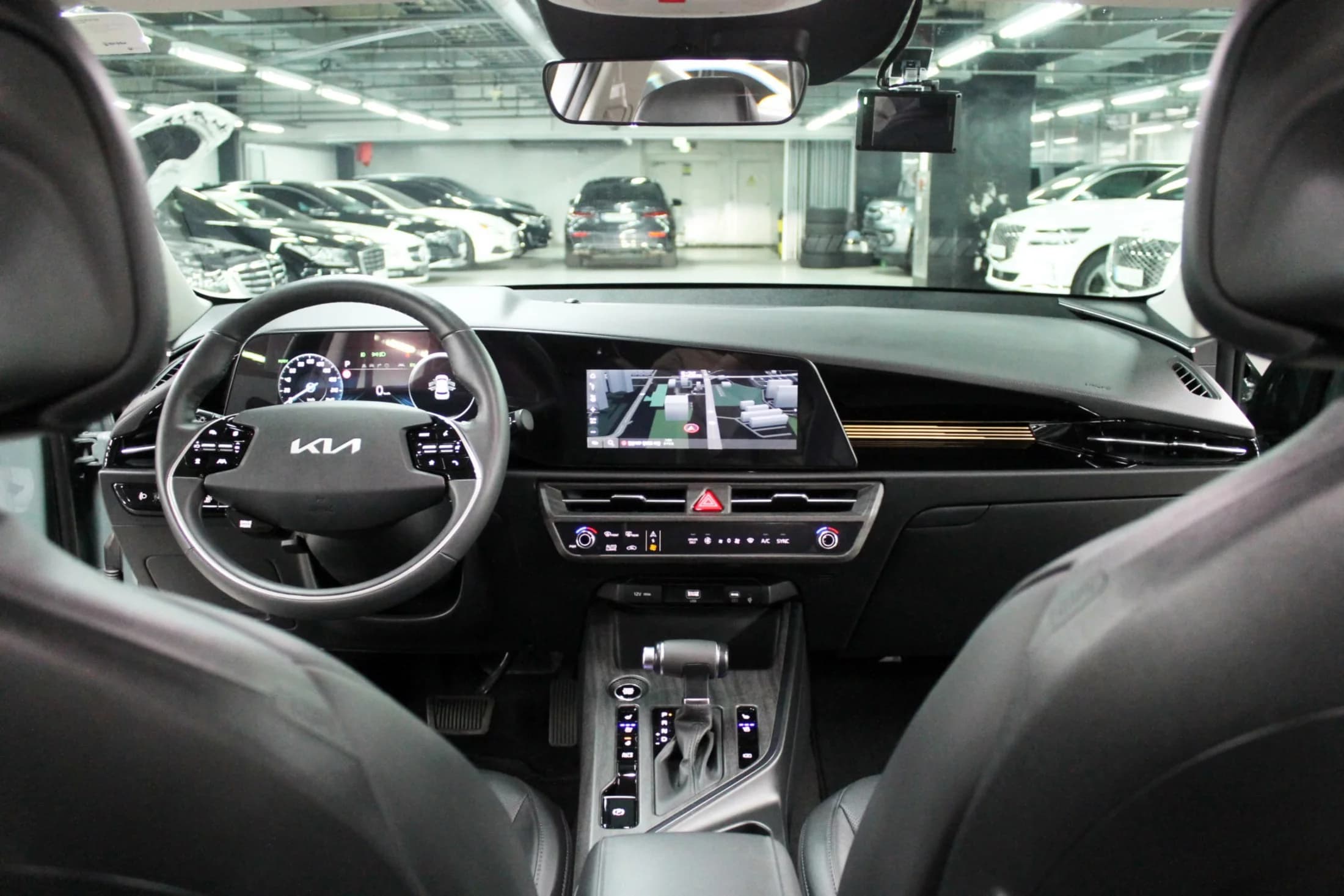 Kia Niro Prestige, гибрид, 2022 г. 33974 км. — фото 9