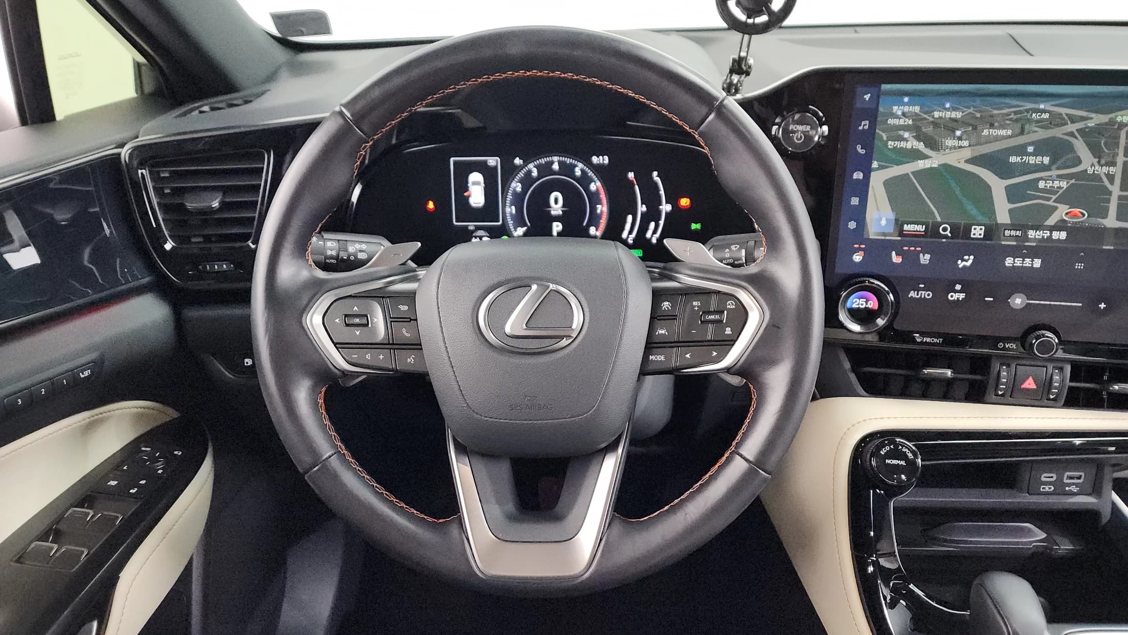 Lexus NX350h Premium, гибрид, 2023 г. 32084 км. — фото 12