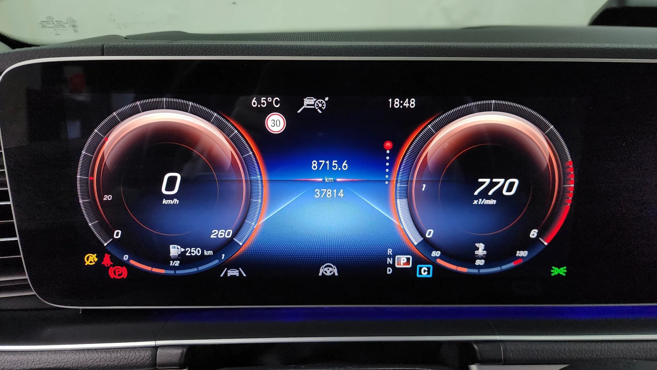 Mercedes-Benz GLE-Class GLE300d 4MATIC, 2021 г. 37963 км. — фото 8