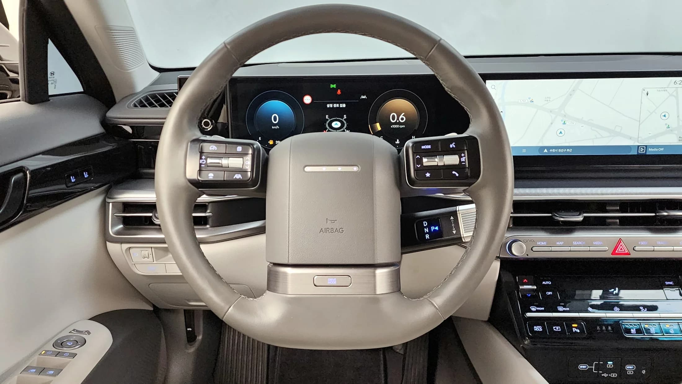 Hyundai Grandeur 3.5 Gasoline 2WD Exclusive, 2023 г. 40617 км. — фото 13