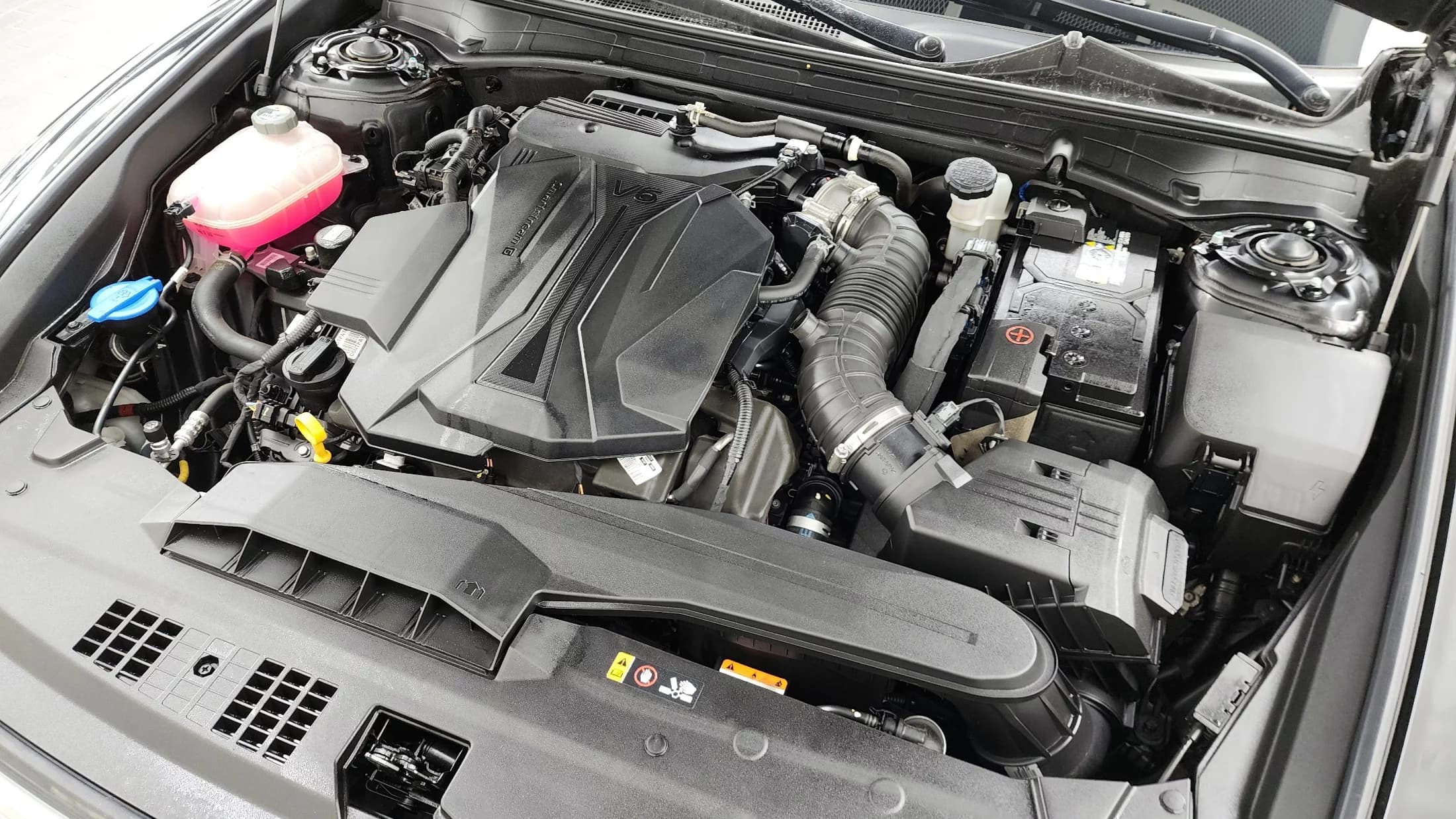 Hyundai Grandeur 3.5 Gasoline 2WD Exclusive, 2023 г. 40617 км. — фото 6