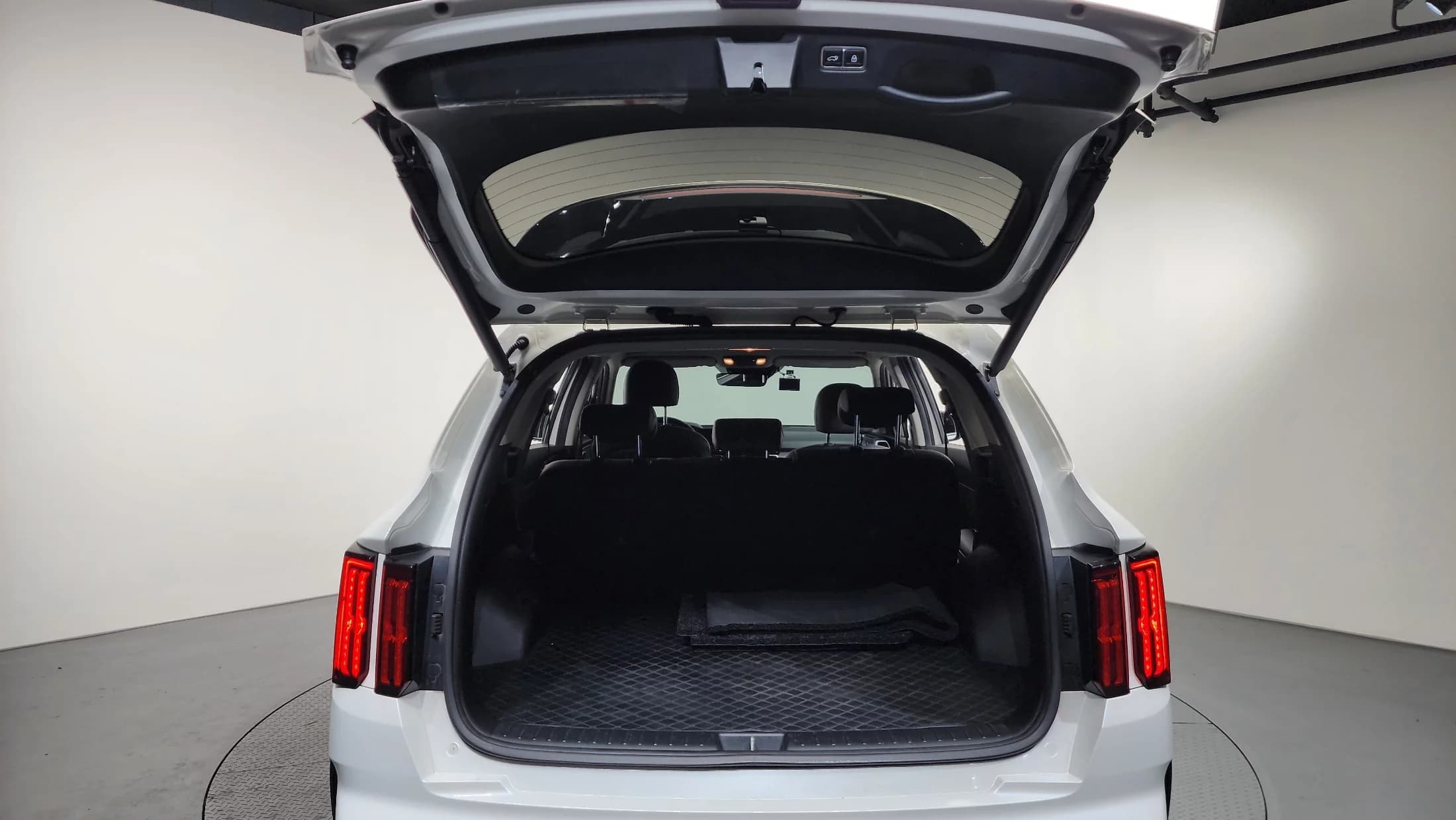 Kia Sorento Diesel 2.2 2WD Prestige, 2021 г. 157538 км. — фото 20