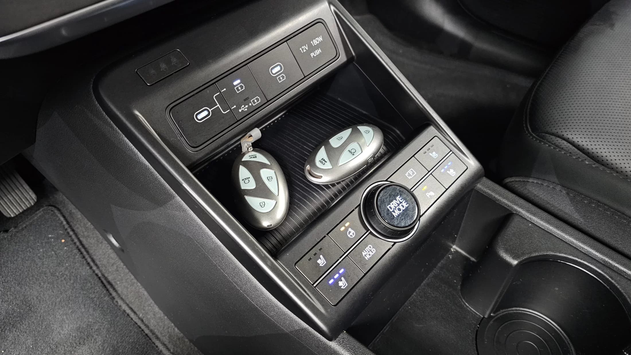 Hyundai Kona Electric Long Range Modern Plus, электромобиль, 2024 г. 25236 км. — фото 17