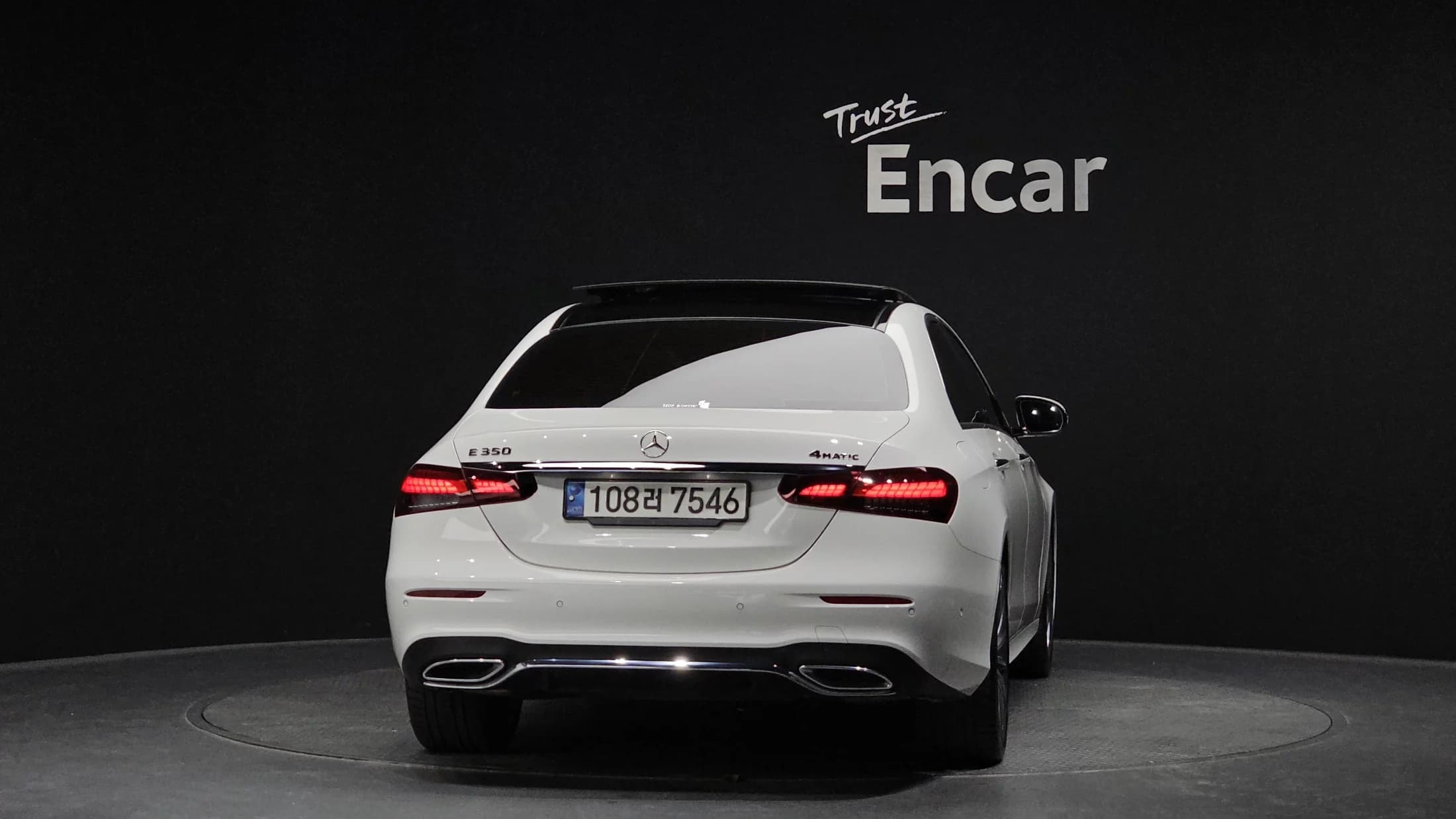 Mercedes-Benz E-Class E350 4MATIC AMG Line, 2022 г. 46224 км. — фото 4