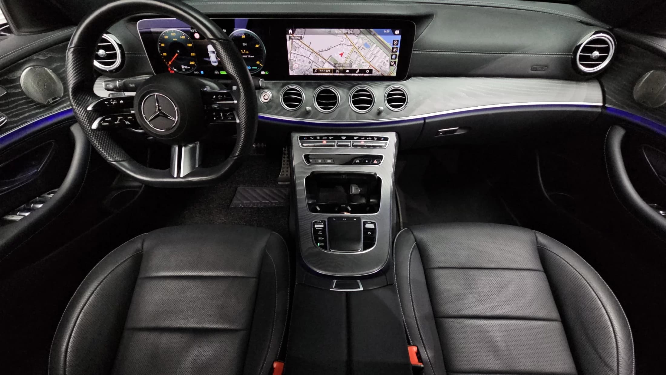 Mercedes-Benz E-Class E350 4MATIC AMG Line, 2022 г. 46224 км. — фото 7