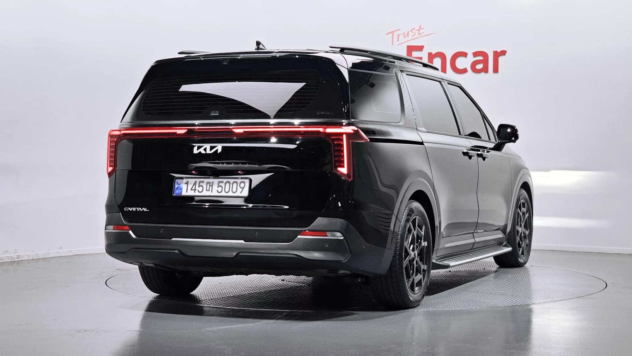 Kia Carnival 7-Seater Gravity, 2023 г. 23371 км. — фото 2