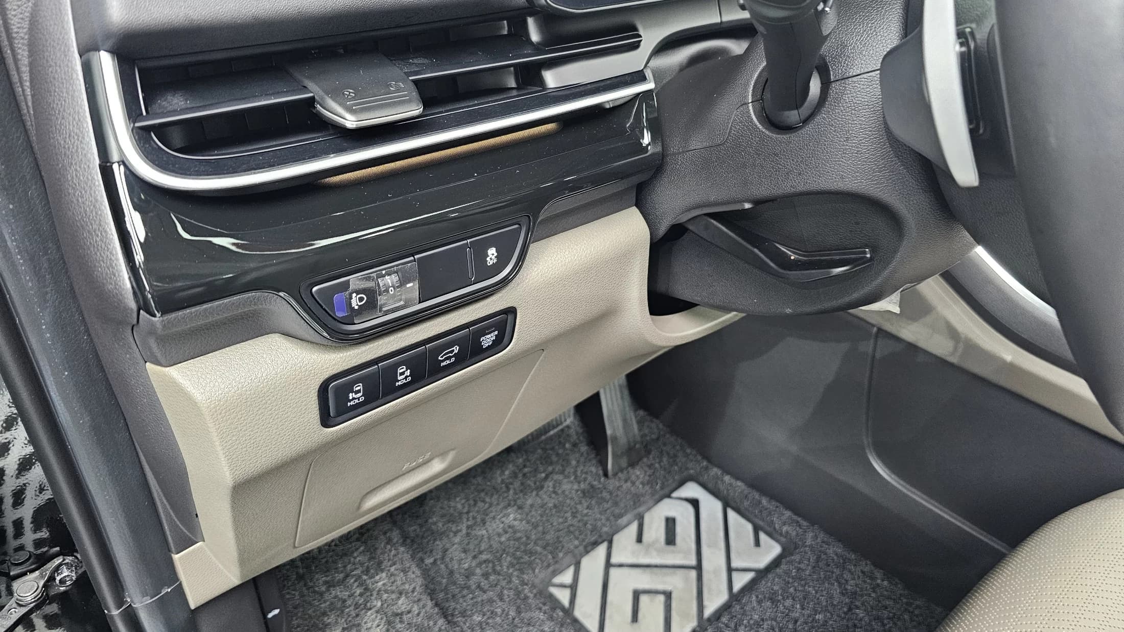 Kia Carnival 7-Seater Gravity, 2023 г. 23371 км. — фото 15