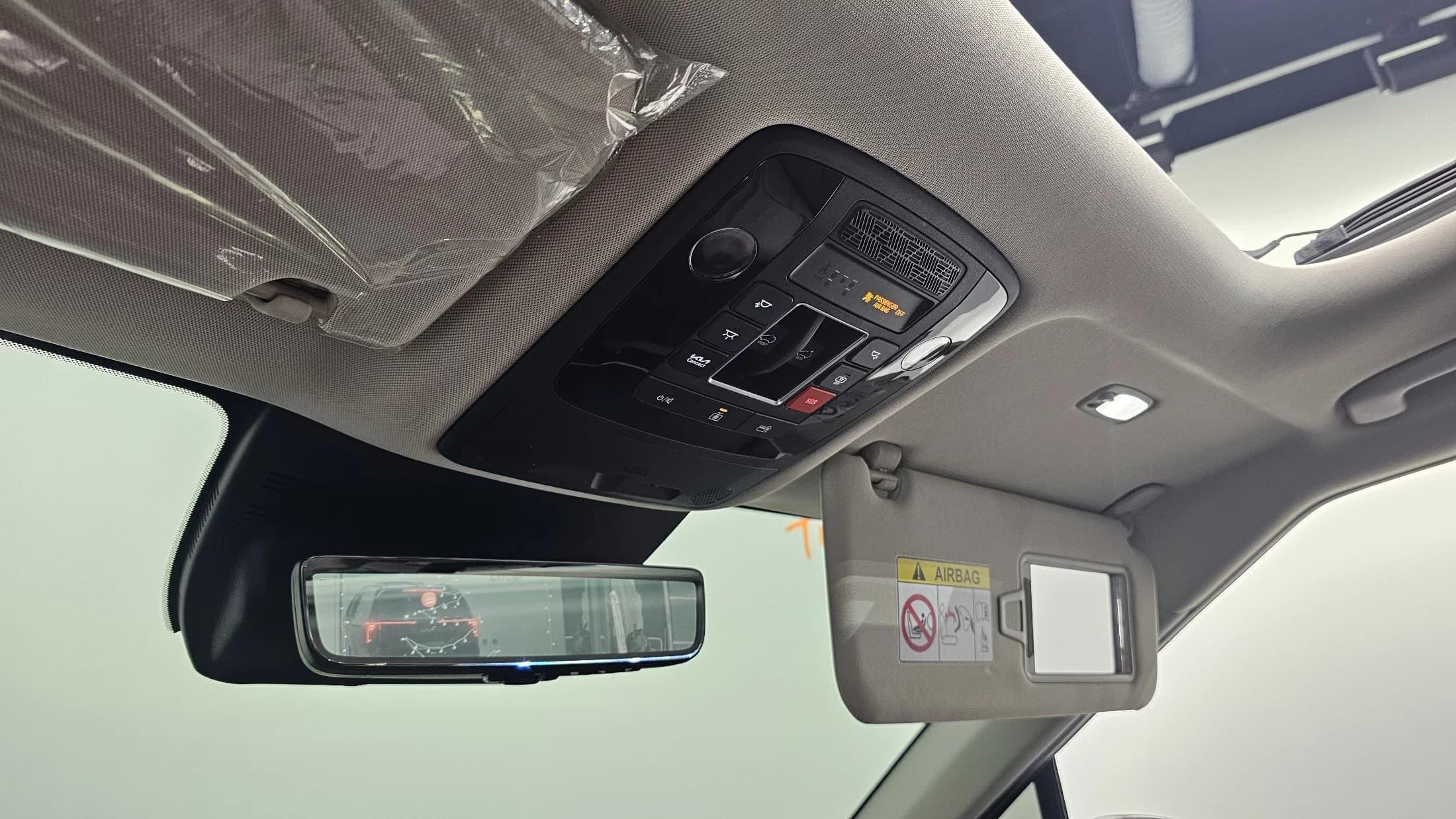 Kia Carnival 7-Seater Gravity, 2023 г. 23371 км. — фото 20