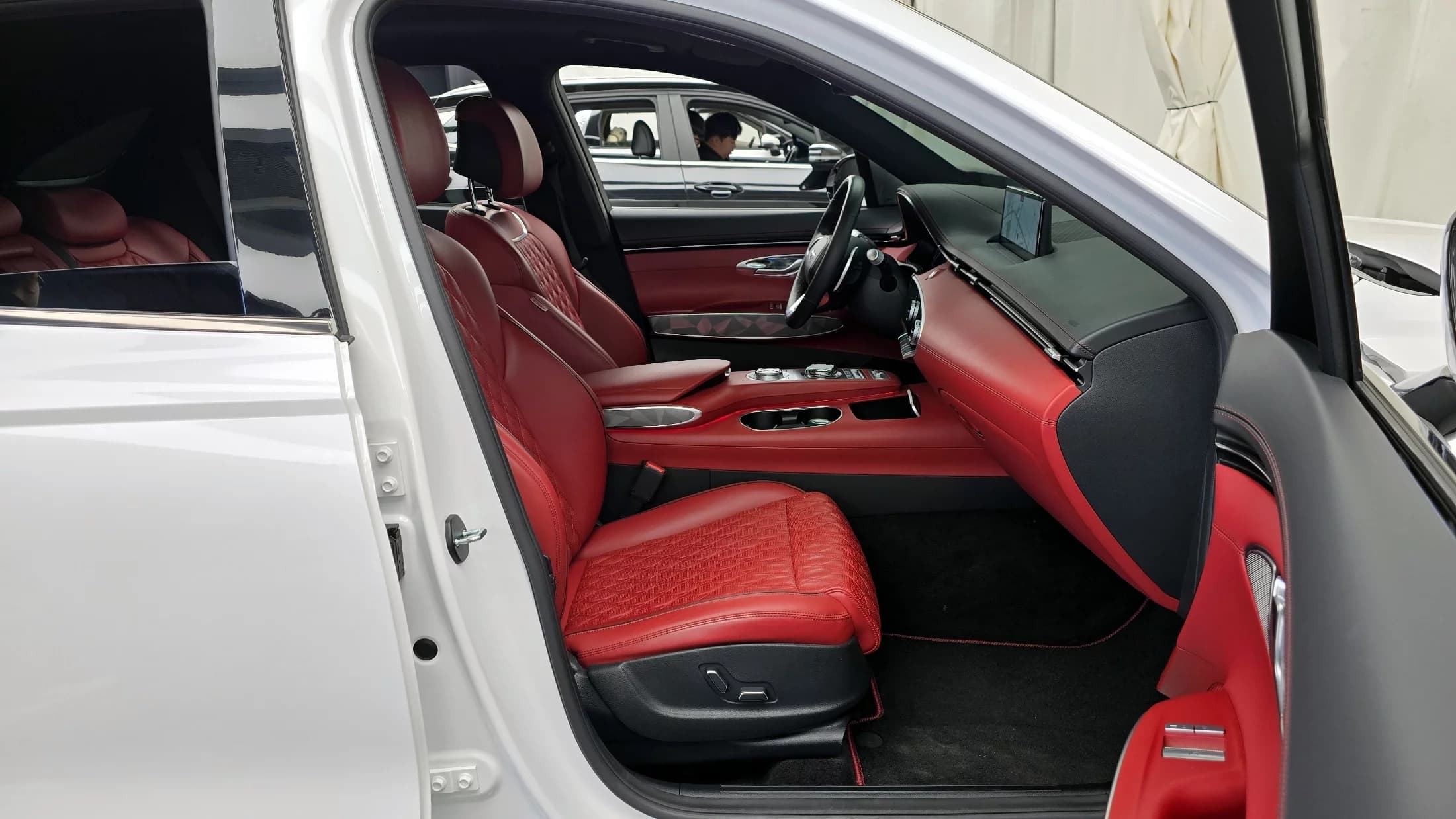 Genesis GV70 2.5T Gasoline AWD, 2021 г. 62241 км. — фото 11