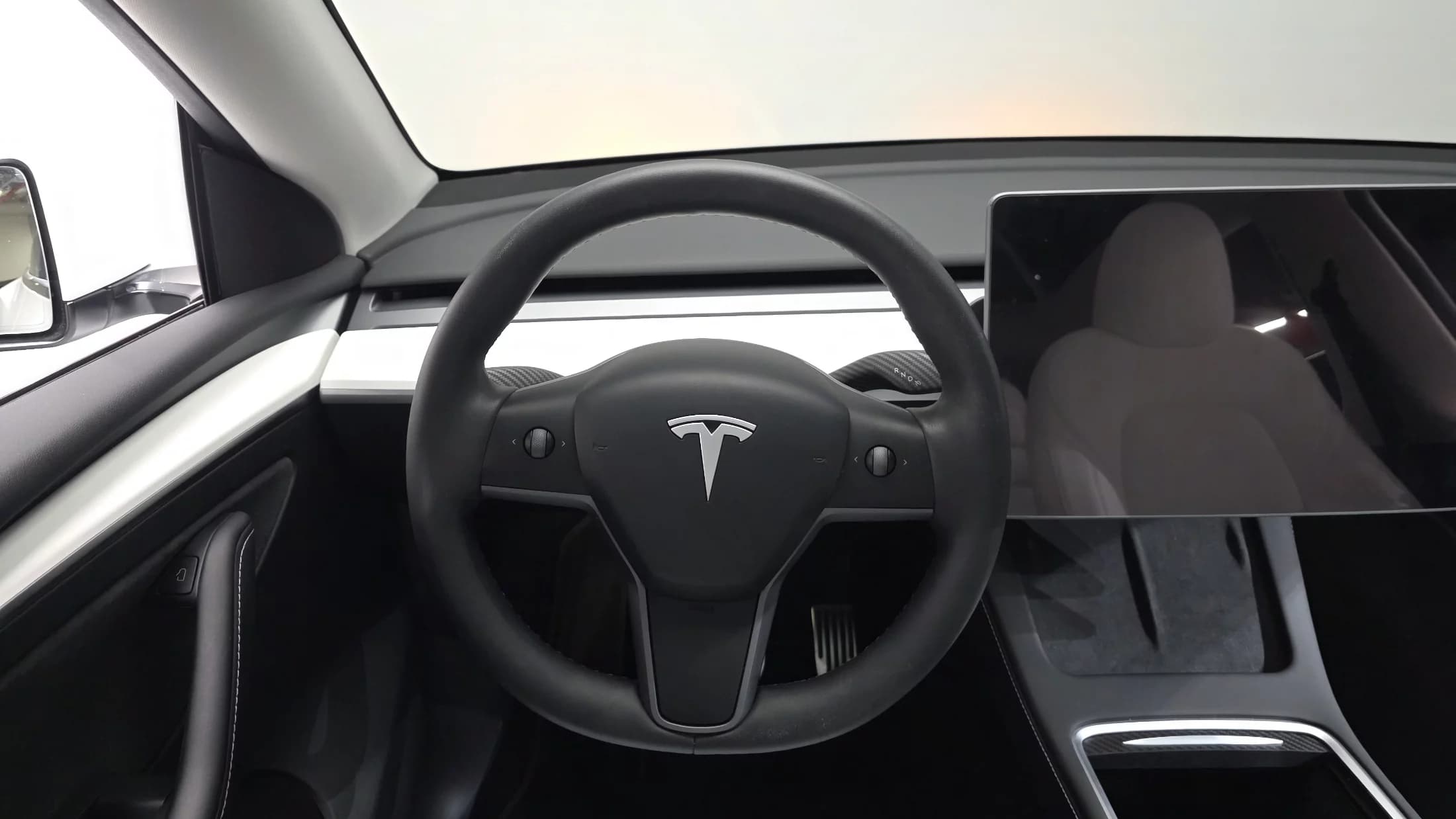 Tesla Model Y RWD, электромобиль, 2024 г. 20792 км. — фото 13