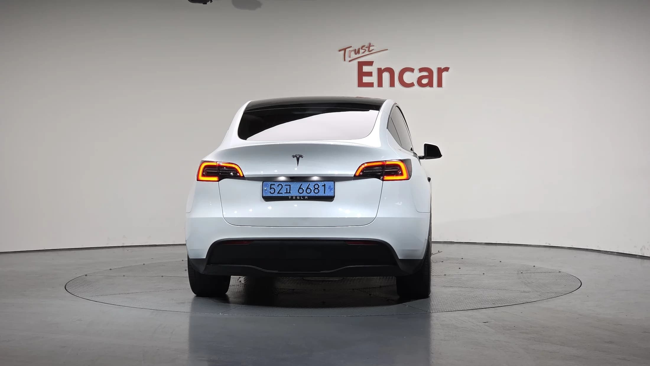 Tesla Model Y RWD, электромобиль, 2024 г. 20792 км. — фото 4