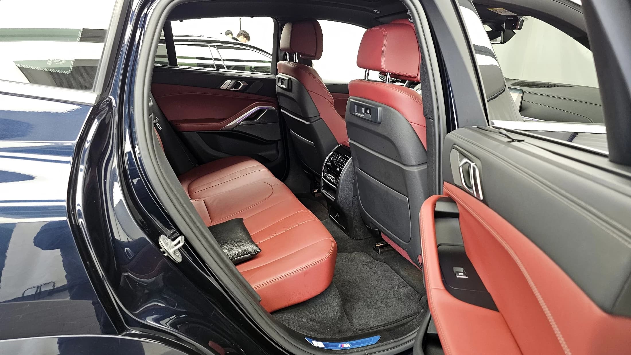 BMW X6 xDrive40i M Sport, 2021 г. 89740 км. — фото 12