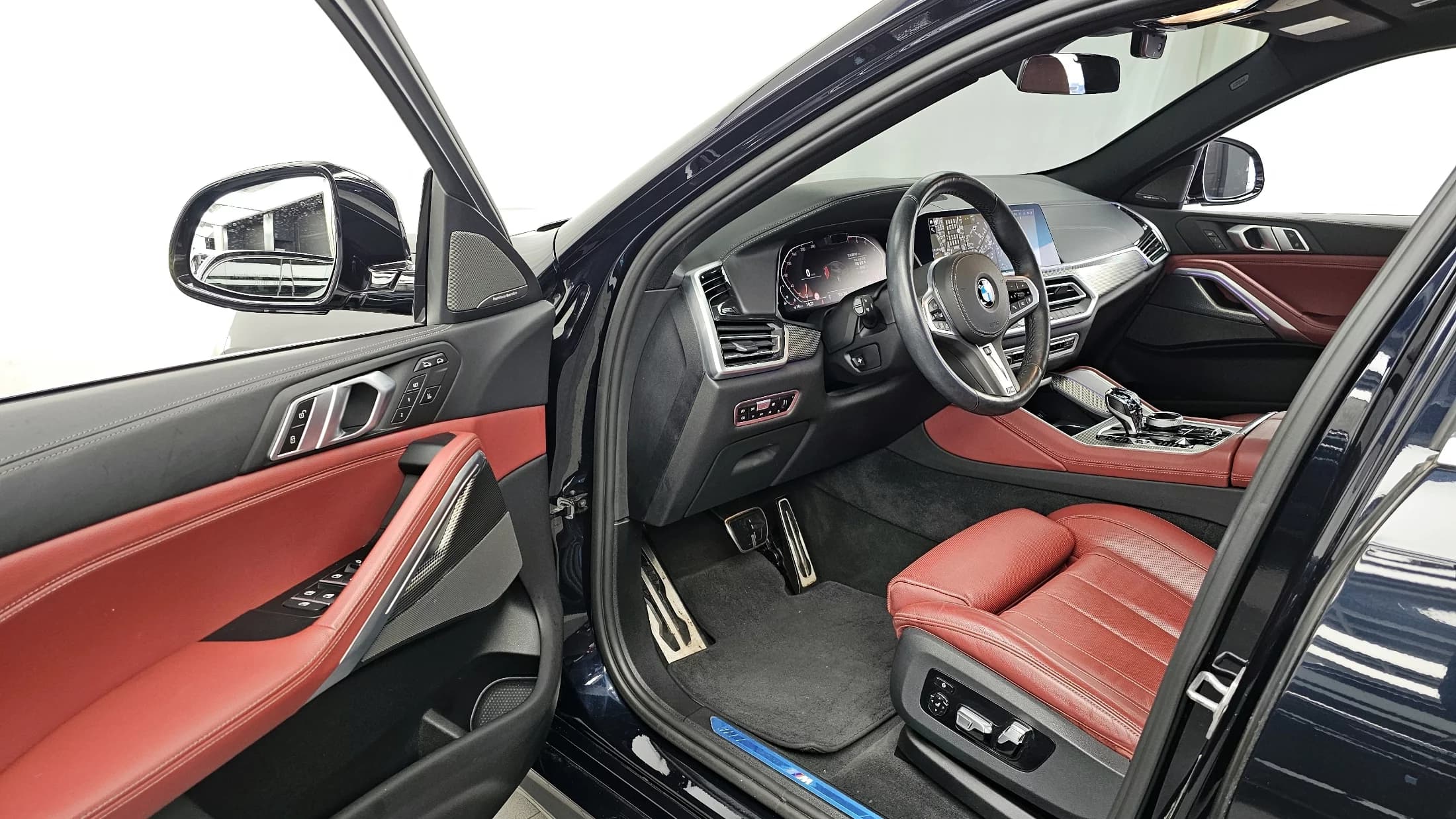 BMW X6 xDrive40i M Sport, 2021 г. 89740 км. — фото 10