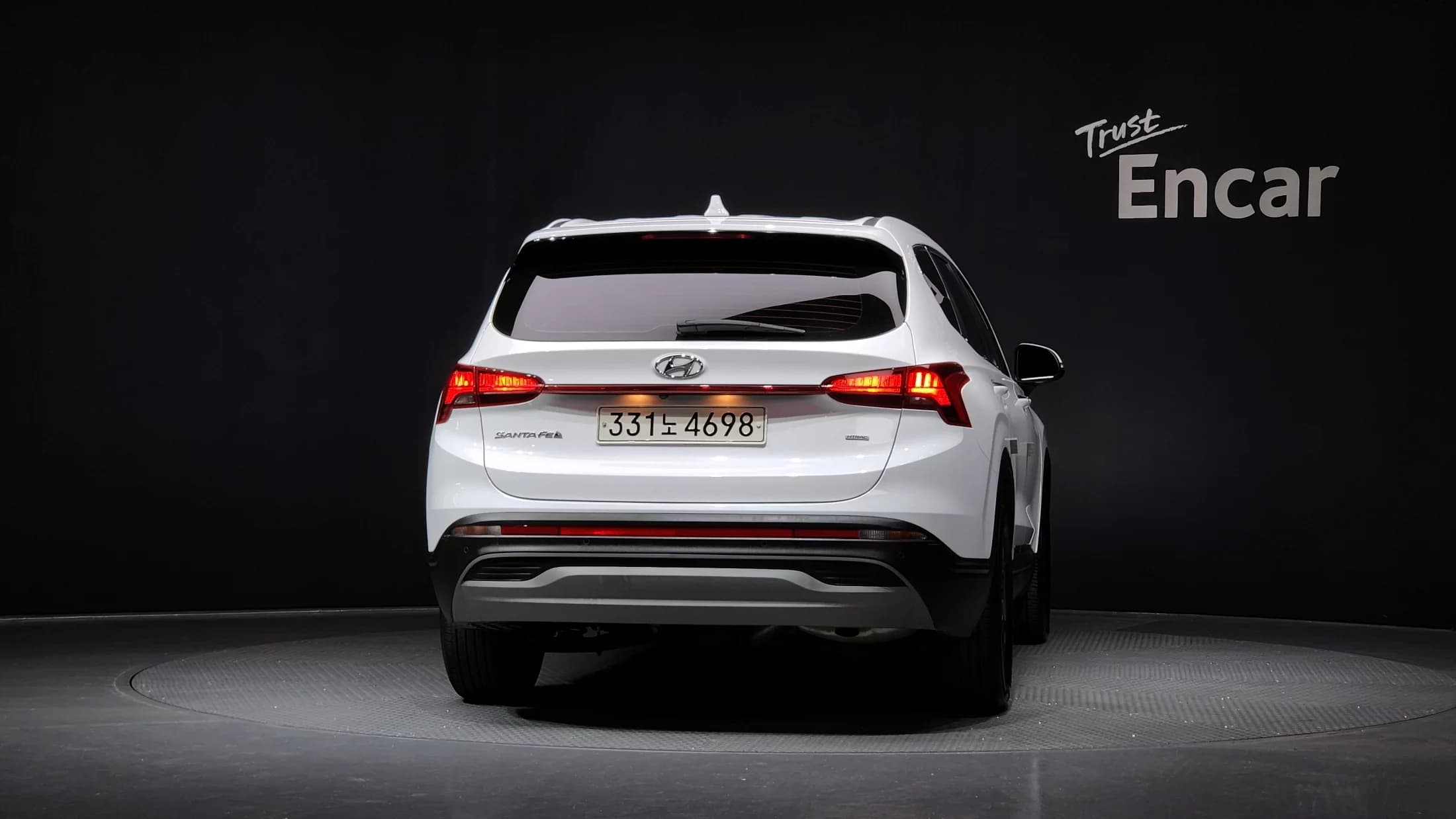 Hyundai Santa Fe HEV 1.6 4WD Exclusive, гибрид, 2021 г. 41667 км. — фото 4