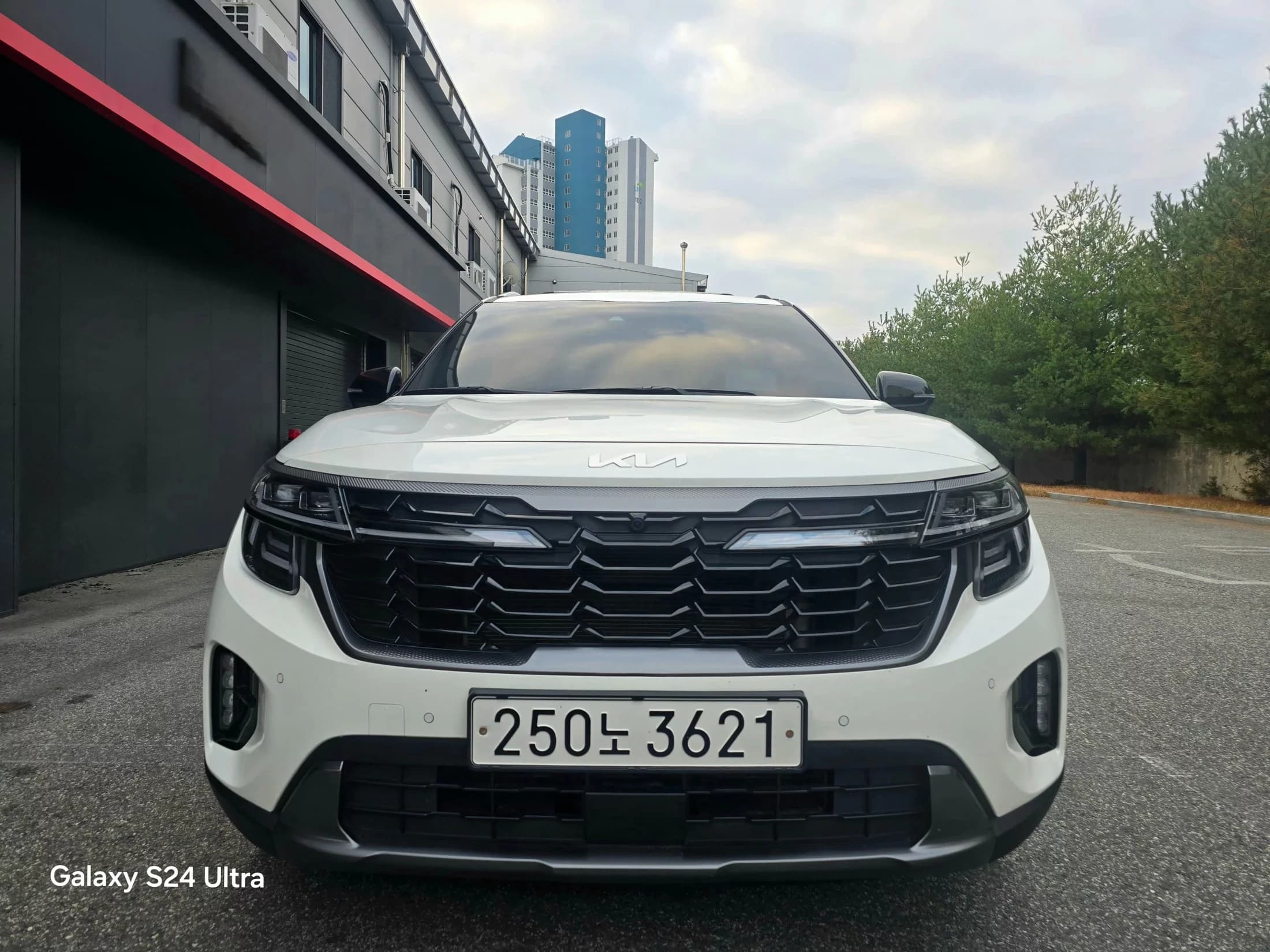 Kia Seltos Gasoline 1.6 Turbo 4WD Gravity, 2023 г. 38524 км. — фото 3