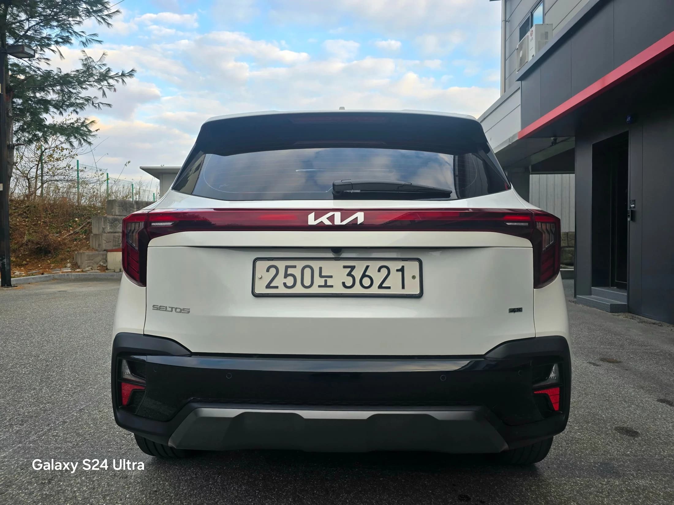 Kia Seltos Gasoline 1.6 Turbo 4WD Gravity, 2023 г. 38524 км. — фото 4